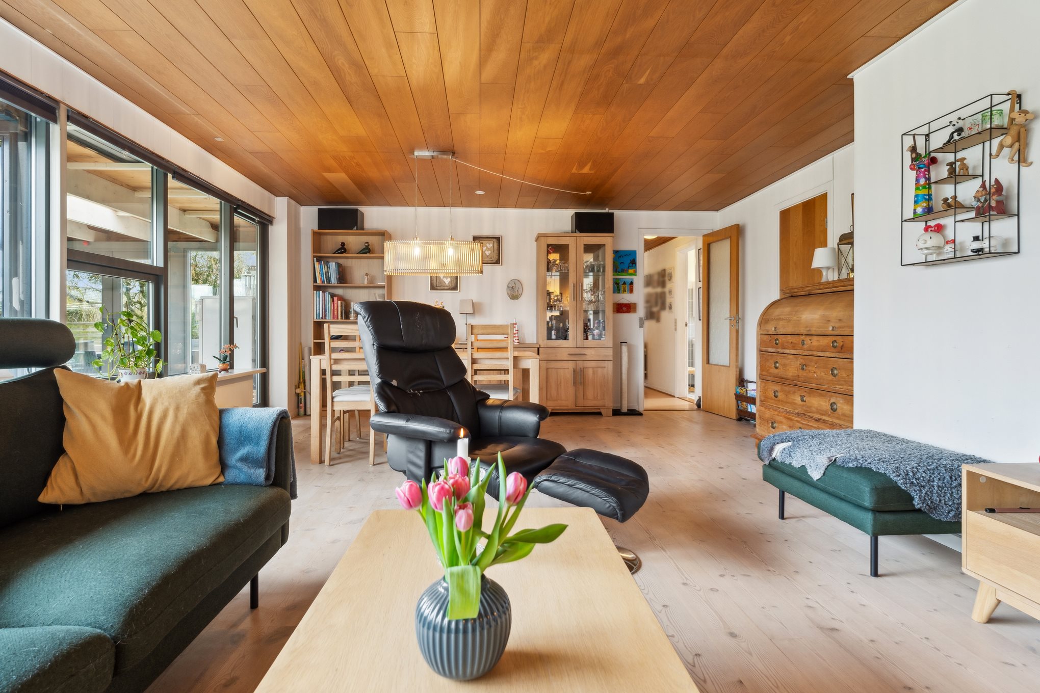 Fremhævet stue billede i fuldskærmstilstand. Billede af Sigsvej 1, Mejlby, 8981 Spentrup