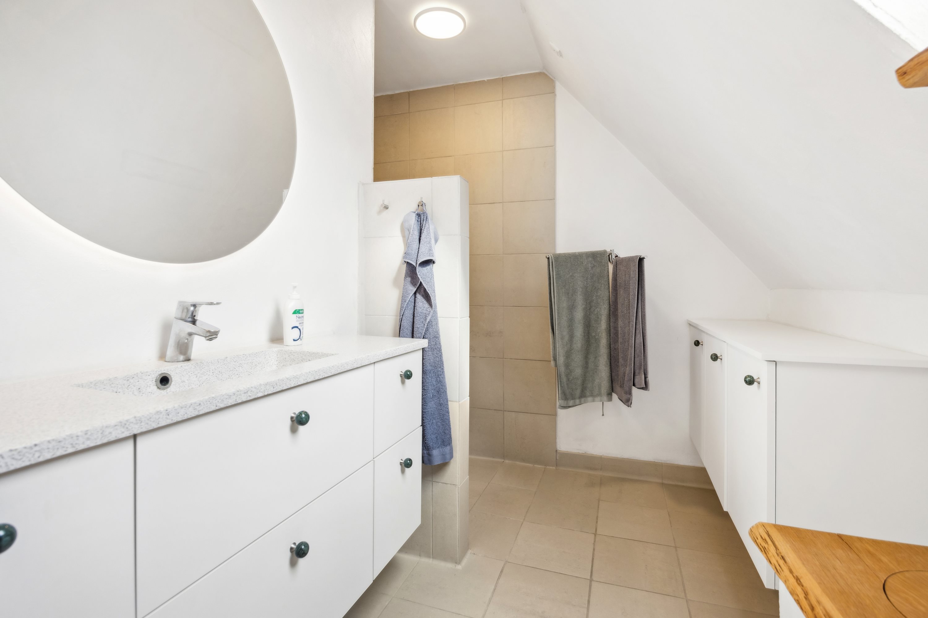 Fremhævet badeværelse billede i fuldskærmstilstand. Billede af Terpsvej 10, Birkelse, 9440 Aabybro