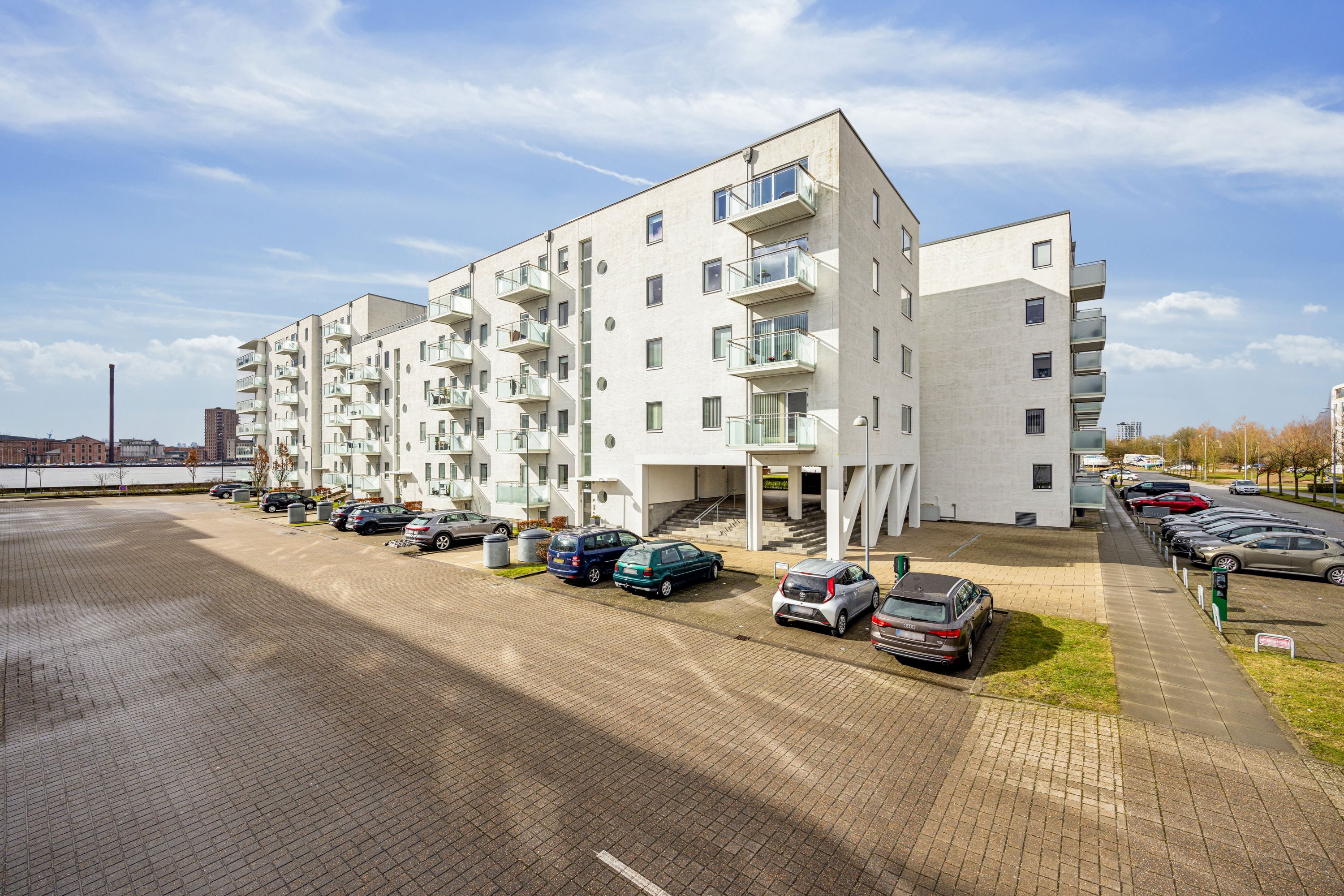 Fremhævet ejendom 1 billede i fuldskærmstilstand. Billede af Carl Klitgaards Vej 25, 1. tv., 9400 Nørresundby