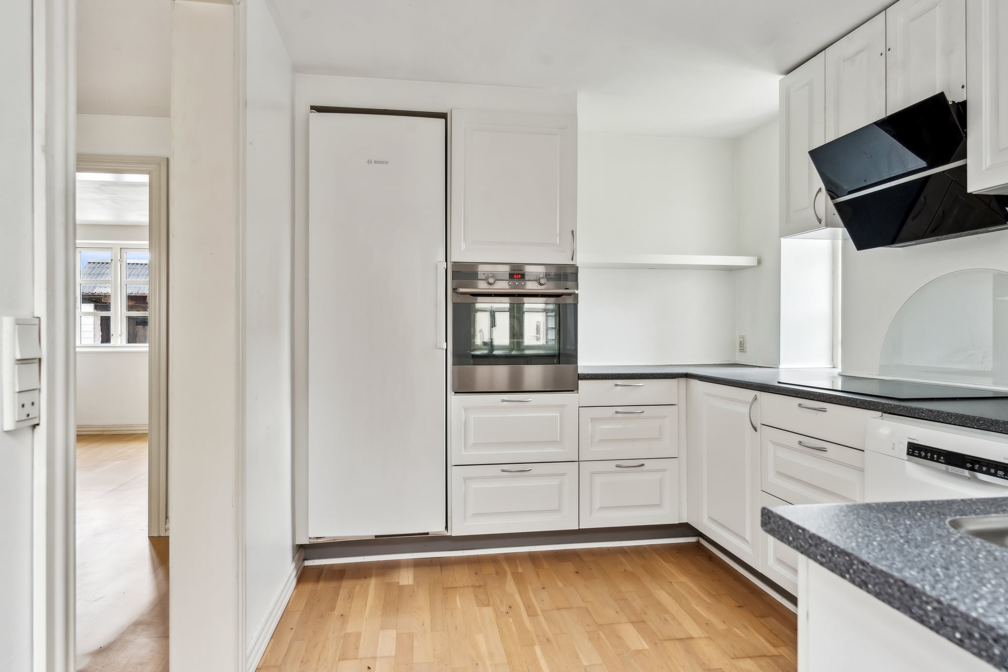 Fremhævet køkken billede i fuldskærmstilstand. Billede af P. Kornings Vej 10, 8960 Randers SØ