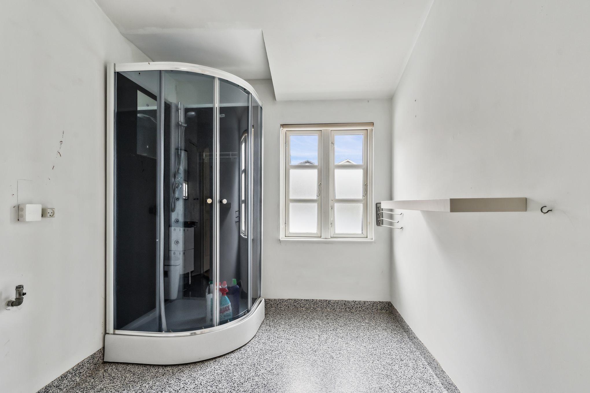 Fremhævet badeværelse billede i fuldskærmstilstand. Billede af P. Kornings Vej 10, 8960 Randers SØ