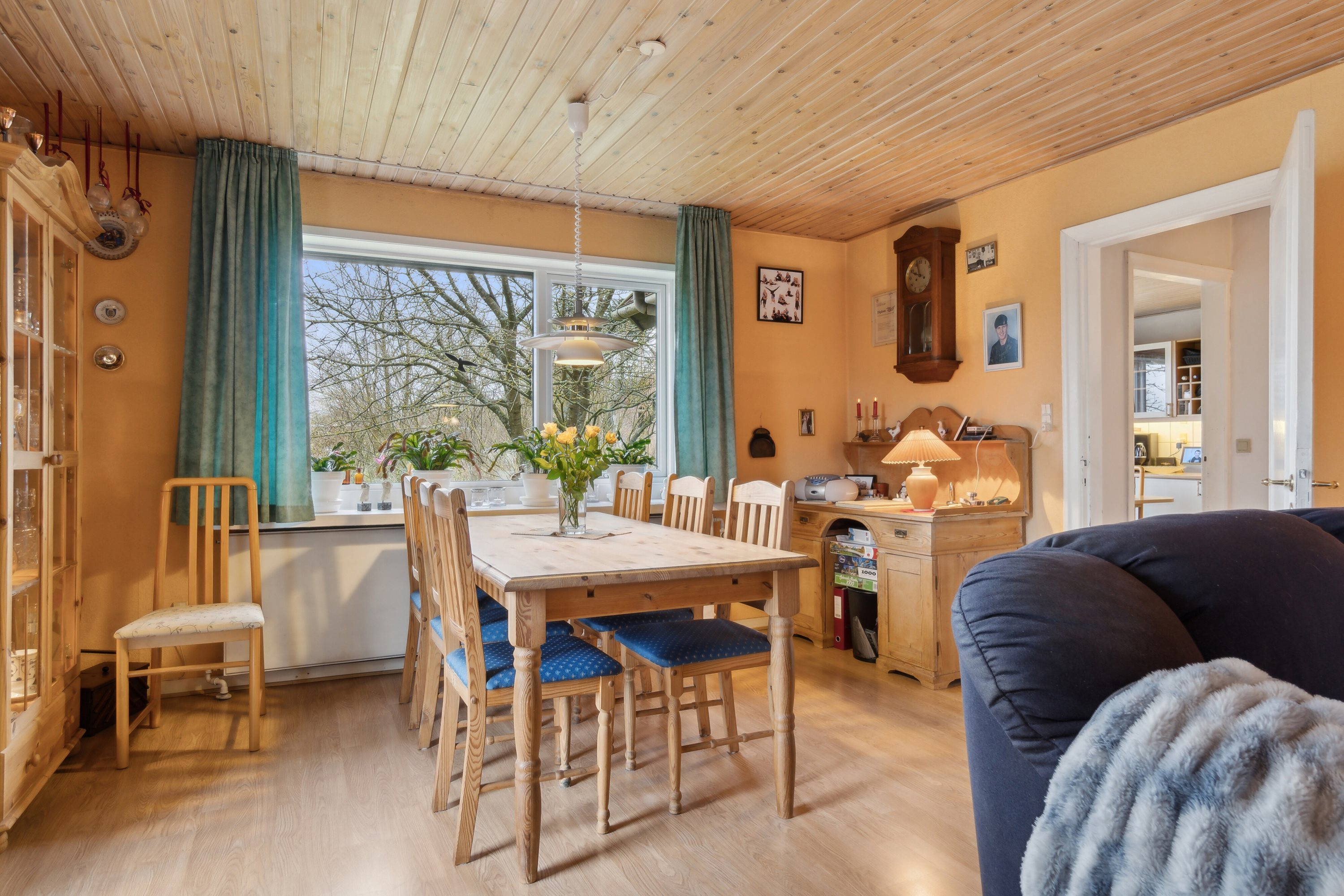 Fremhævet spisestue billede i fuldskærmstilstand. Billede af Kirkegade 5, 5884 Gudme