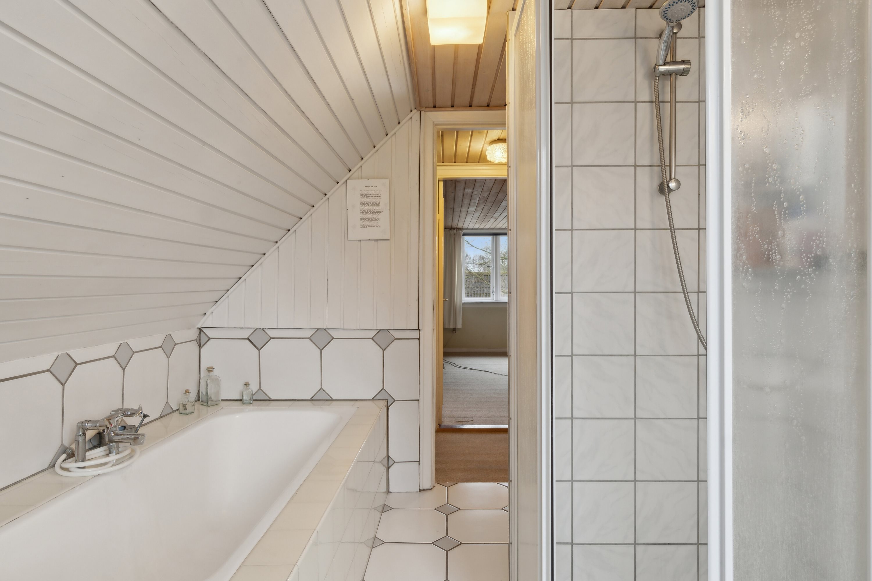 Fremhævet badeværelse billede i fuldskærmstilstand. Billede af Kirkegade 5, 5884 Gudme