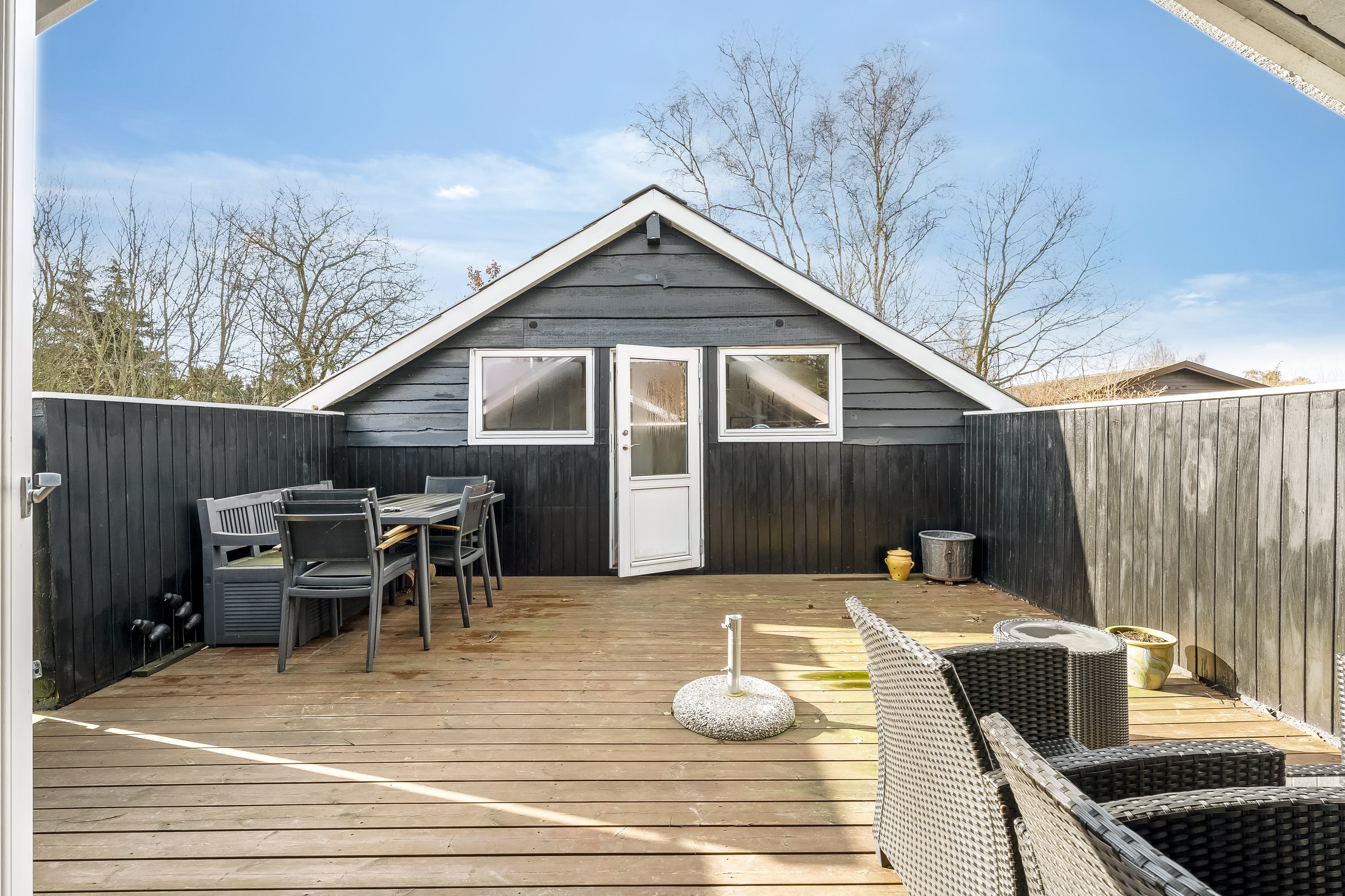 Fremhævet terrasse billede i fuldskærmstilstand. Billede af Smedestræde 3, Hummingen, 4983 Dannemare