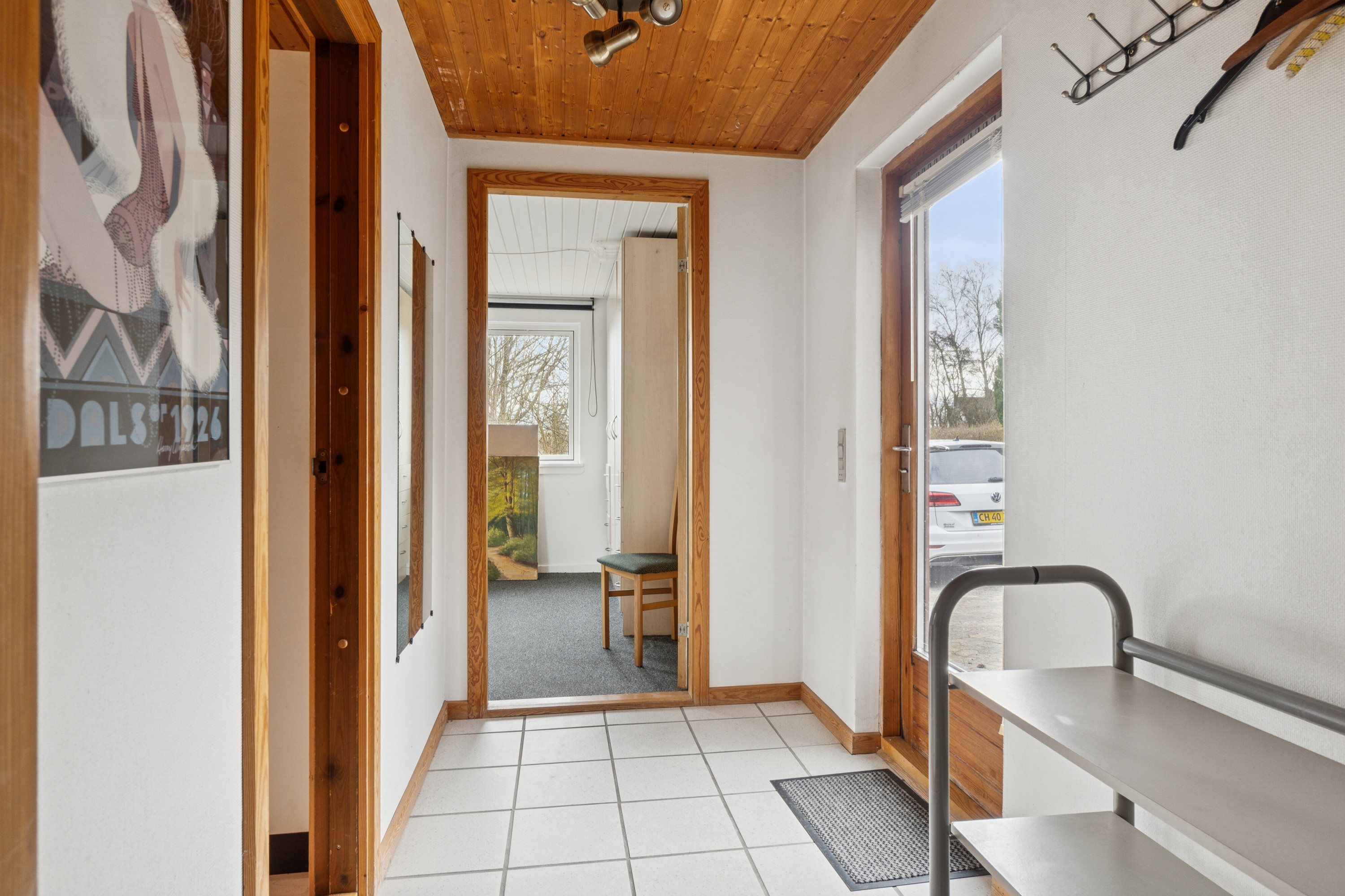 Fremhævet hall billede i fuldskærmstilstand. Billede af Kamillevej 18, 4750 Lundby