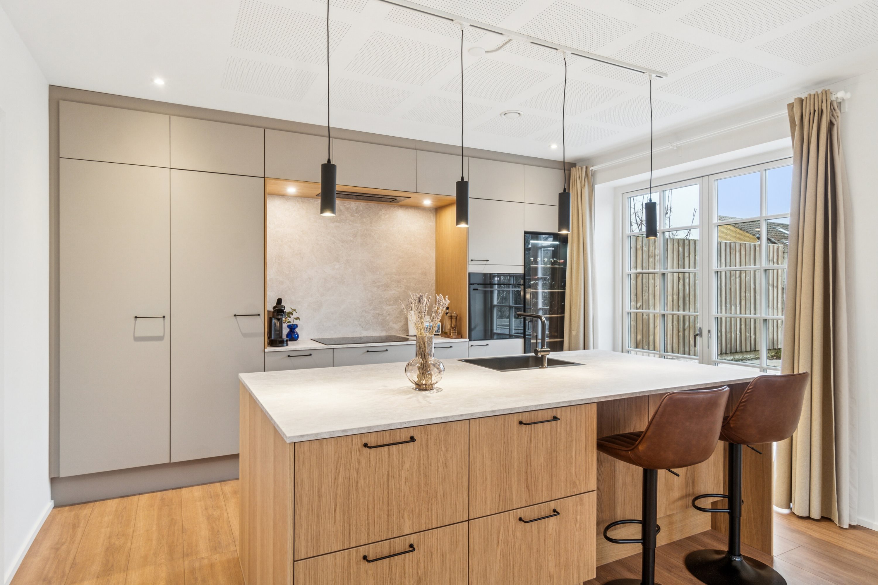 Fremhævet køkken billede i fuldskærmstilstand. Billede af Skådevej 5, Skåde, 8270 Højbjerg