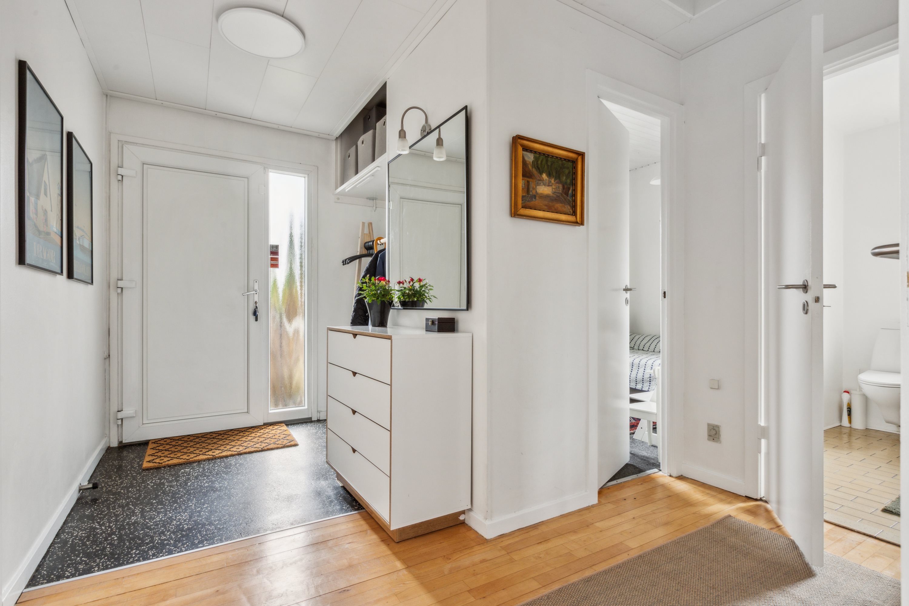 Miniaturebillede 1: gang. Billede af Sophus Falcks Alle 13, 2791 Dragør