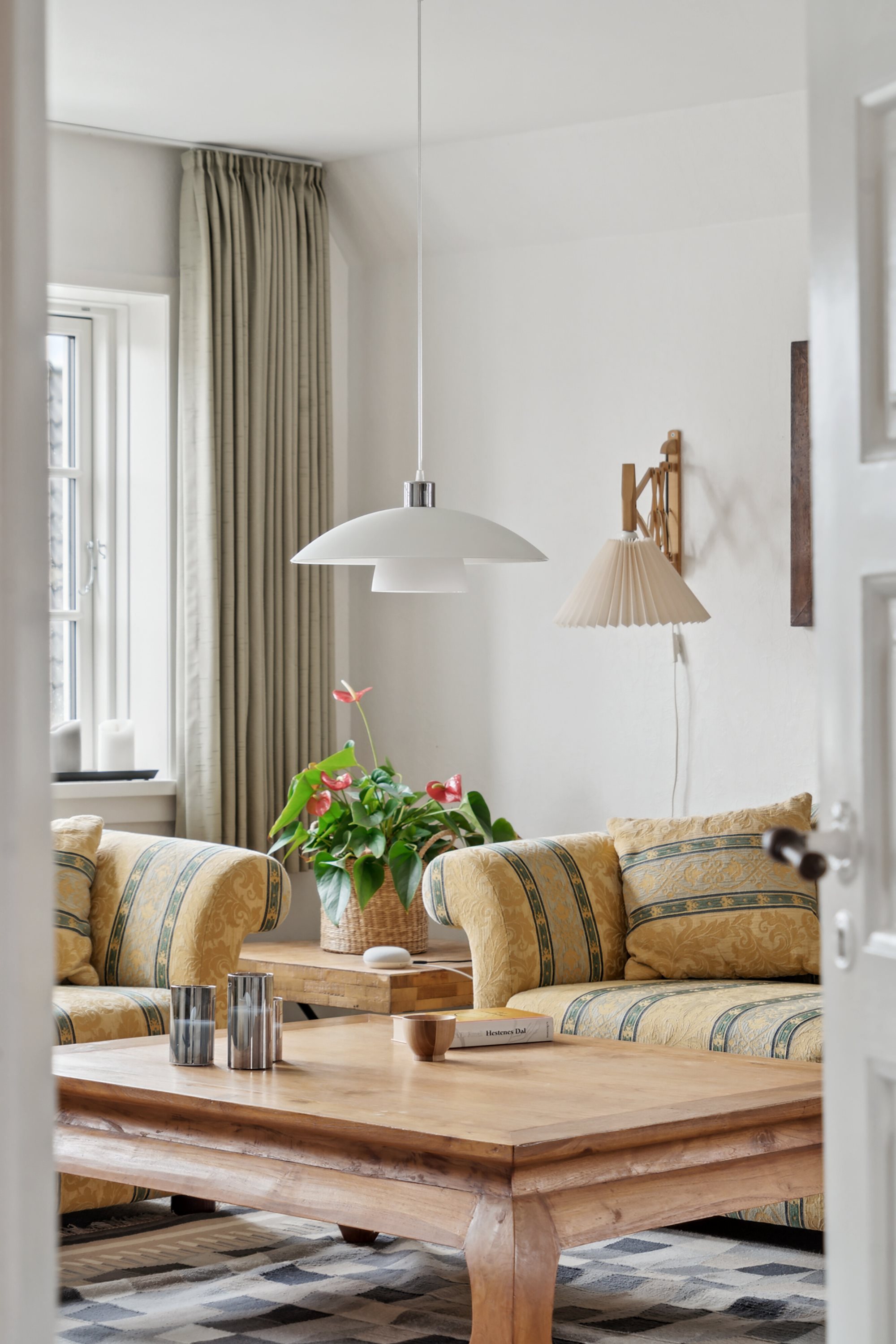 Fremhævet stue billede i fuldskærmstilstand. Billede af Odensevej 14, Verninge, 5690 Tommerup