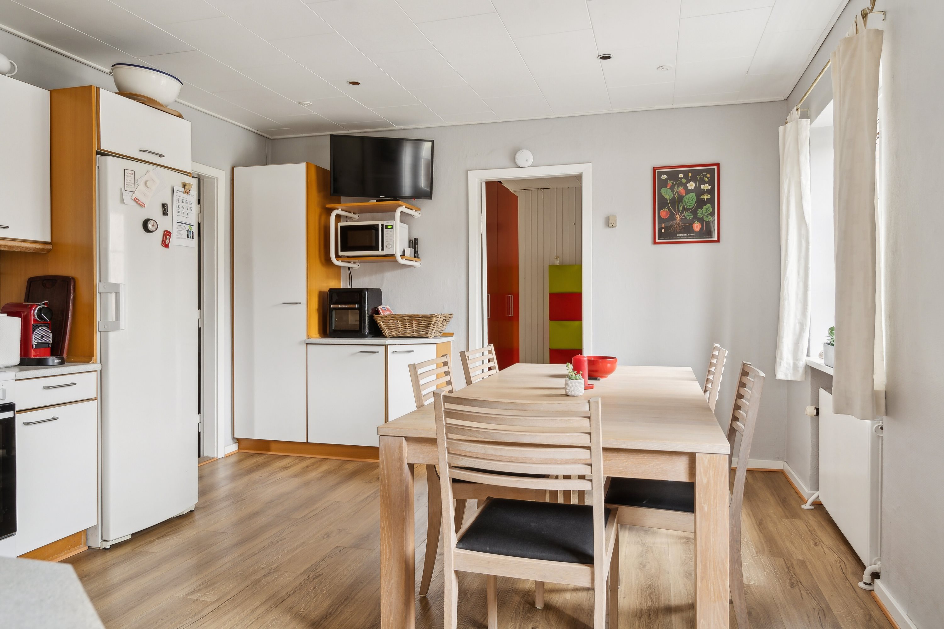 Fremhævet køkken billede i fuldskærmstilstand. Billede af Odensevej 14, Verninge, 5690 Tommerup