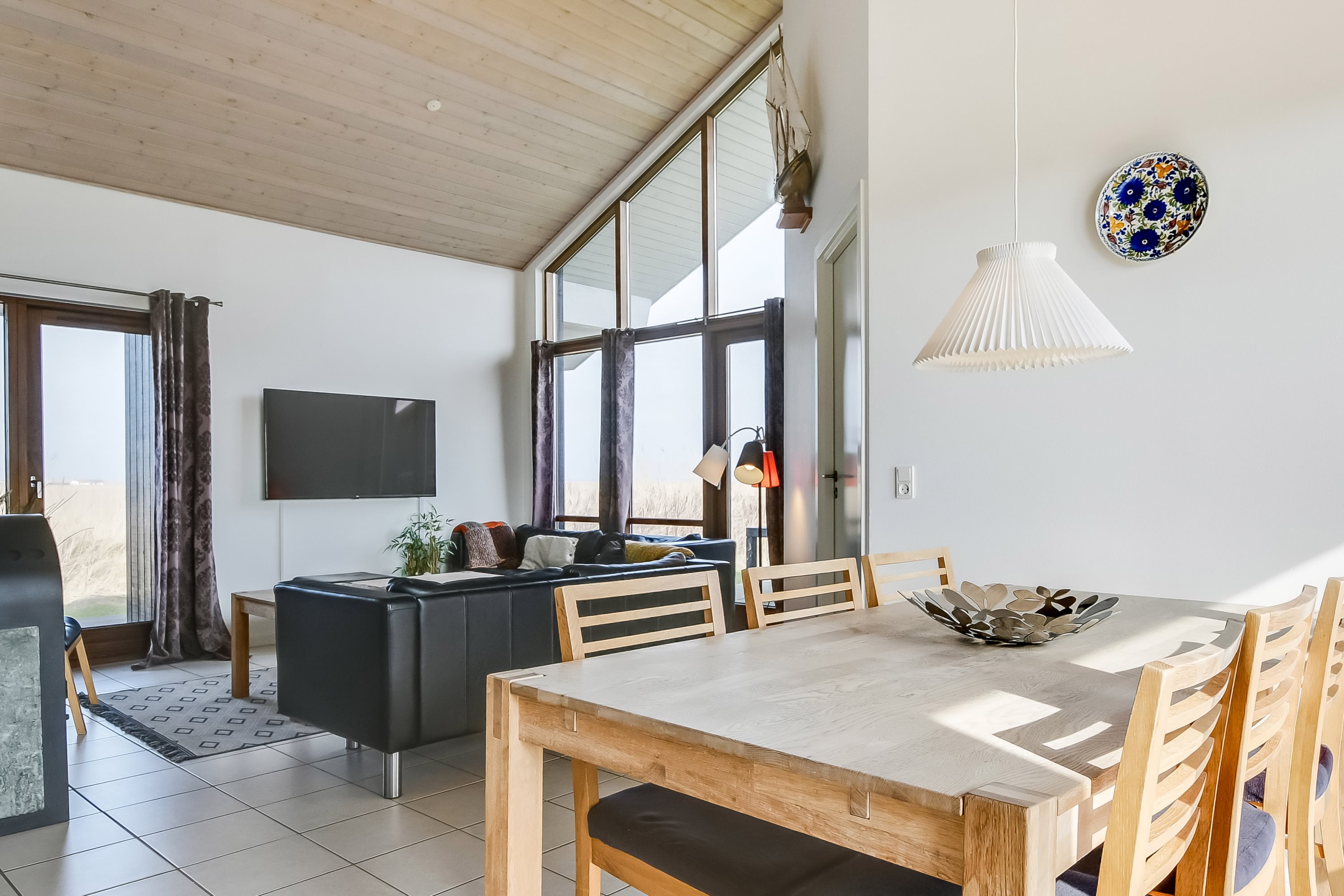 Fremhævet stue billede i fuldskærmstilstand. Billede af Klitengene 1, Thorsminde, 6990 Ulfborg