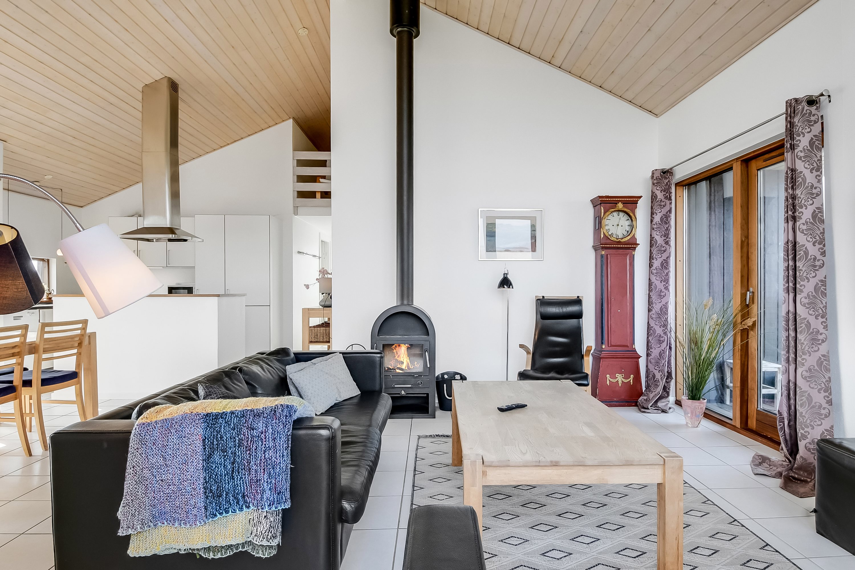 Fremhævet køkken billede i fuldskærmstilstand. Billede af Klitengene 1, Thorsminde, 6990 Ulfborg