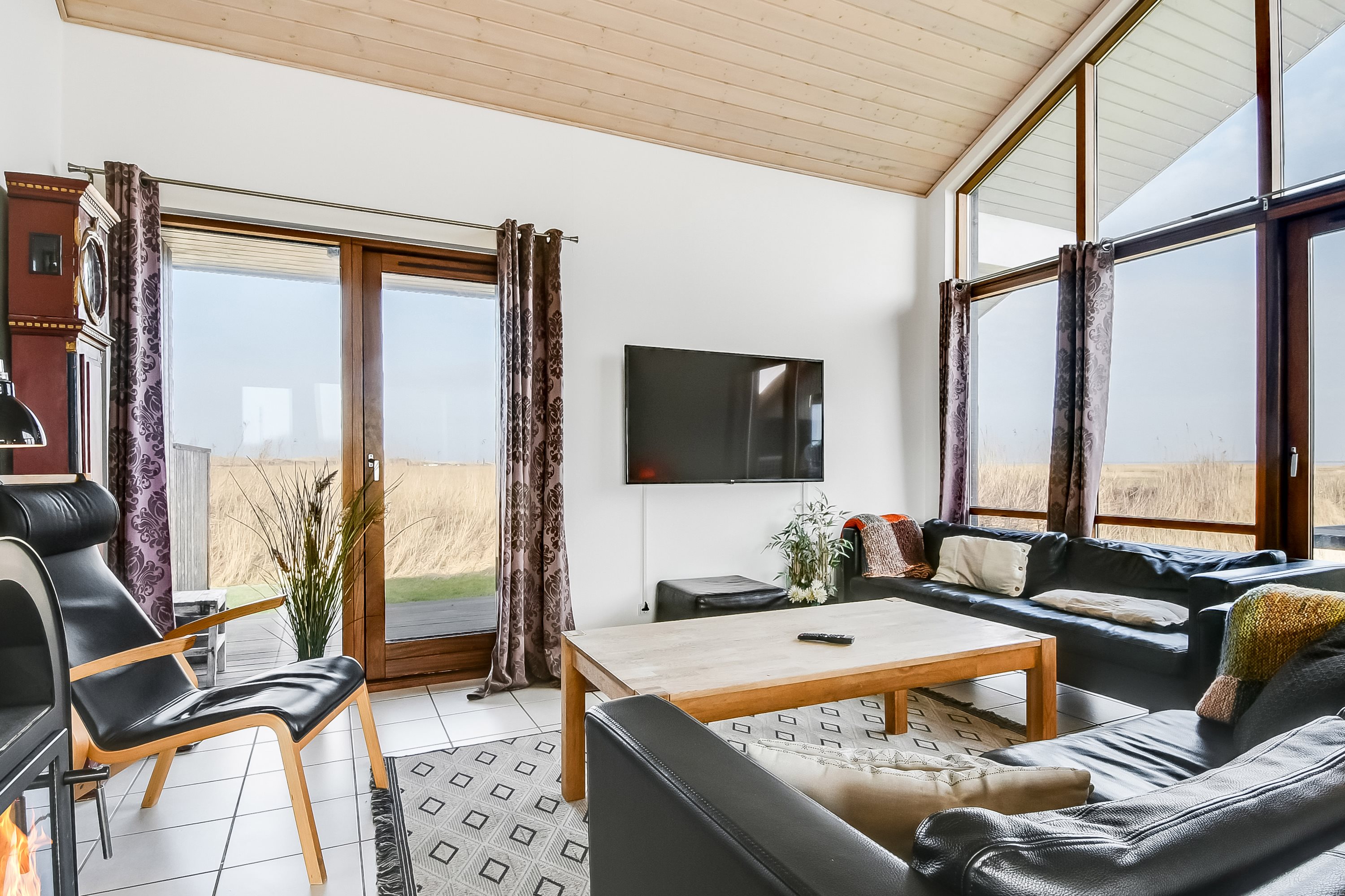 Fremhævet stue billede i fuldskærmstilstand. Billede af Klitengene 1, Thorsminde, 6990 Ulfborg