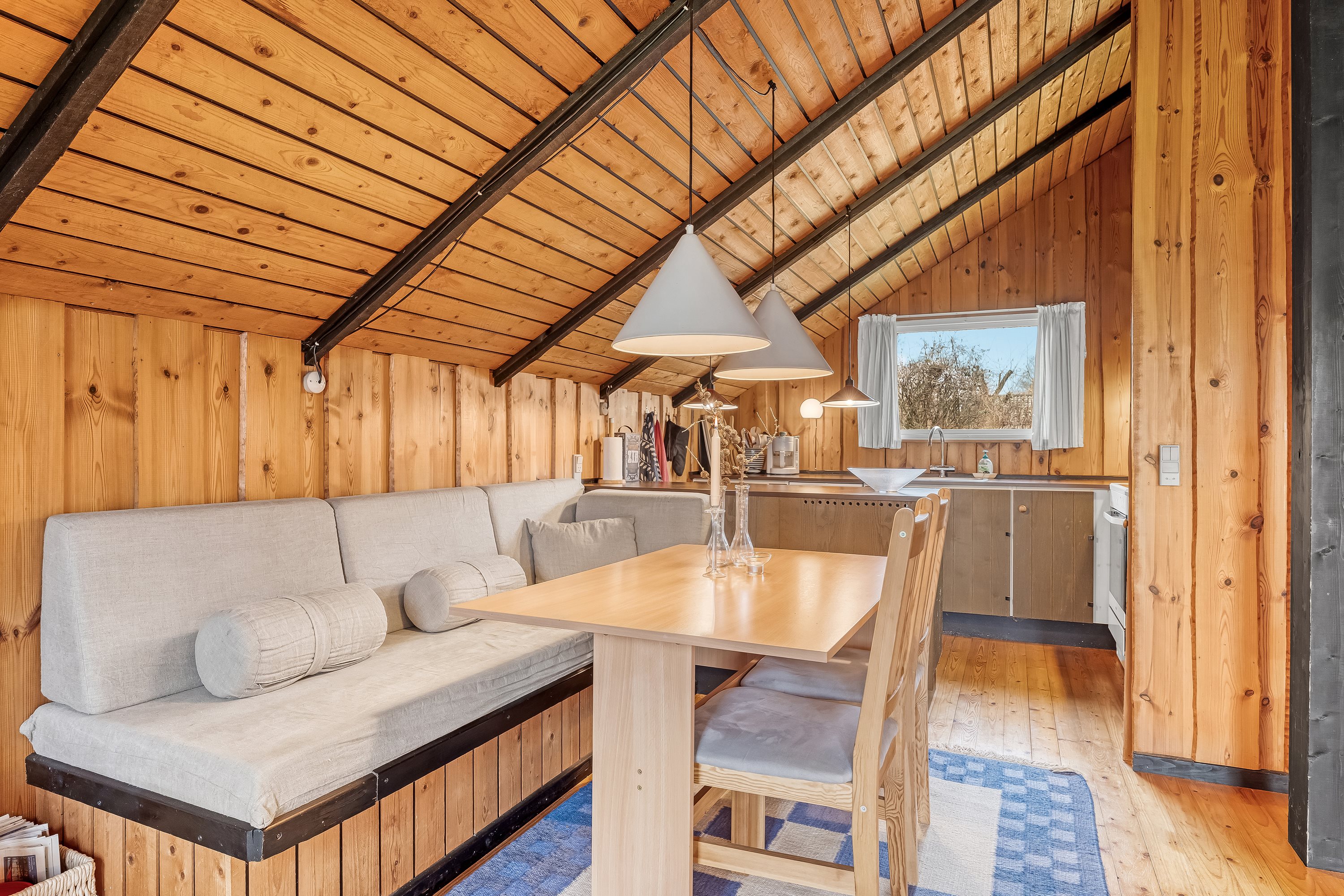 Fremhævet stue billede i fuldskærmstilstand. Billede af Askø Strandvig 84, 4942 Askø