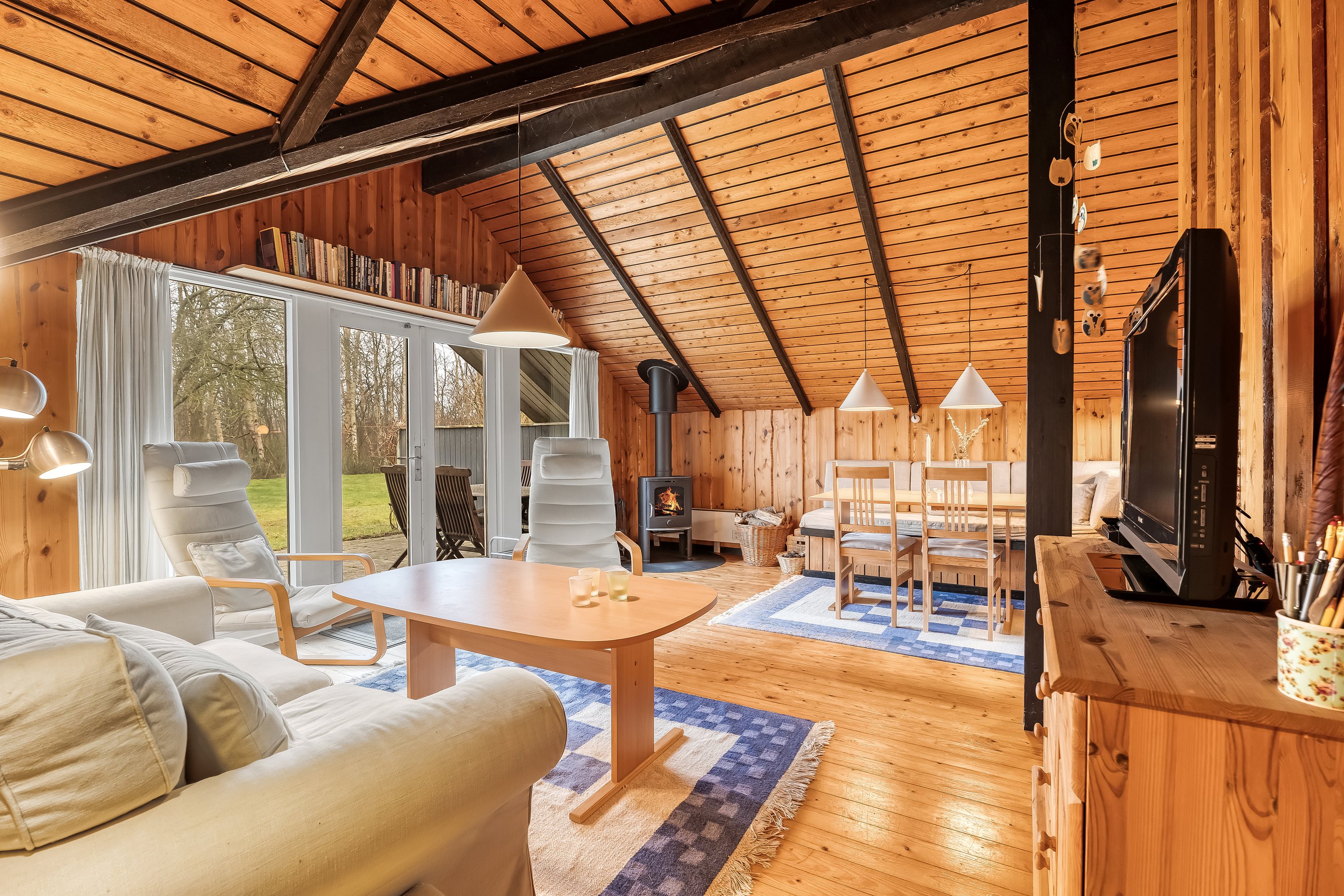 Fremhævet stue billede i fuldskærmstilstand. Billede af Askø Strandvig 84, 4942 Askø