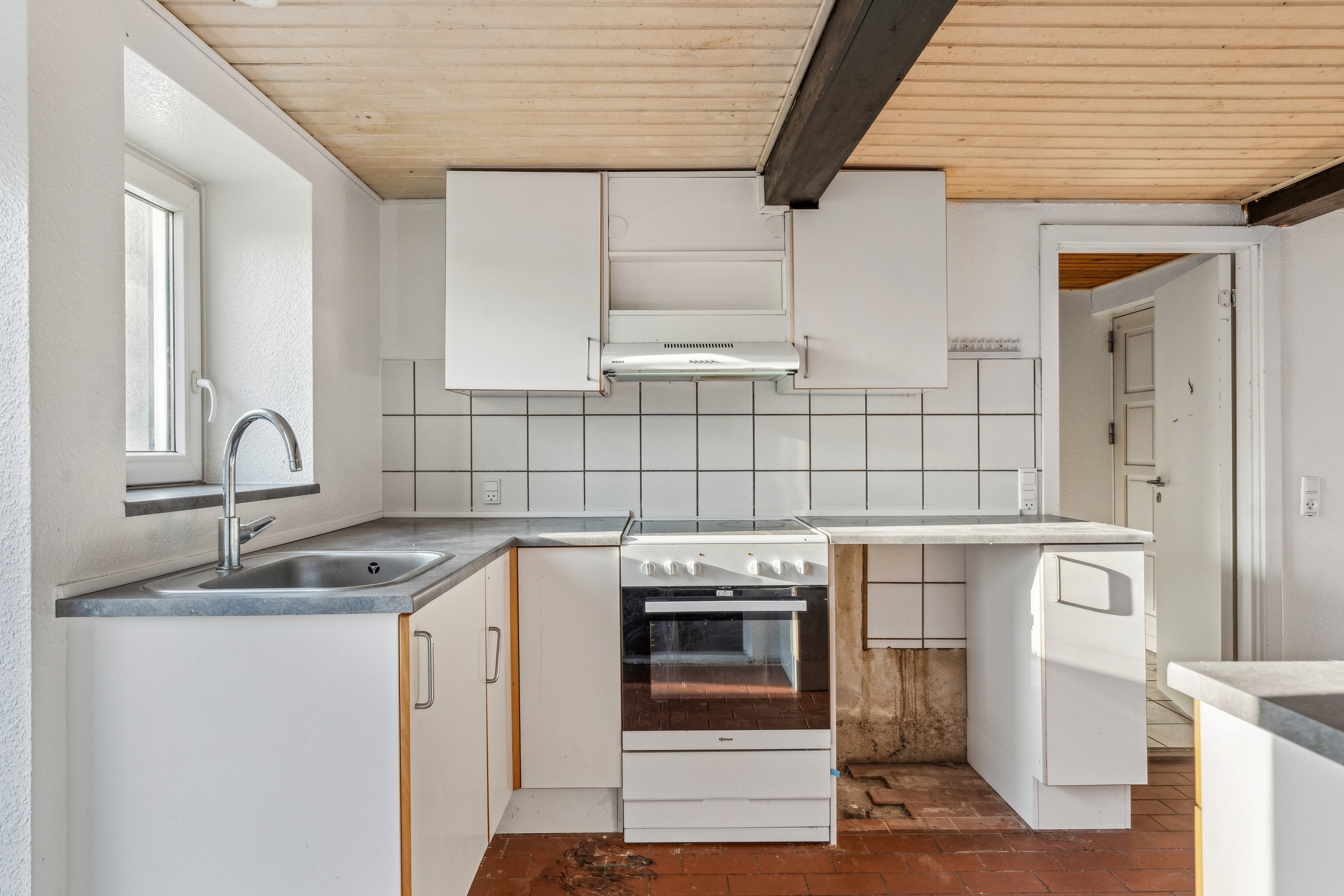 Fremhævet køkken billede i fuldskærmstilstand. Billede af Ærteholmsvej 50, Gjerlev, 8983 Gjerlev J