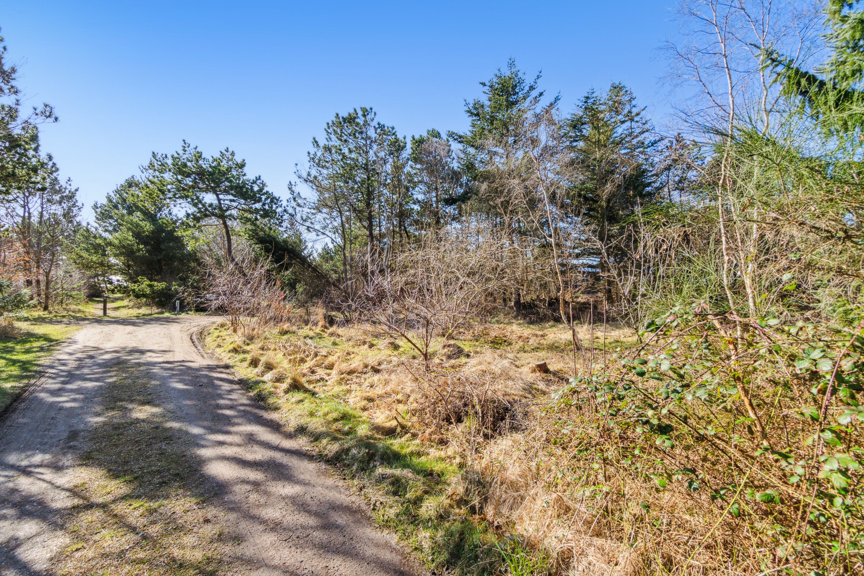 Fremhævet indkørsel billede i fuldskærmstilstand. Billede af Strandskadevej 10, Helligsø, 7760 Hurup Thy
