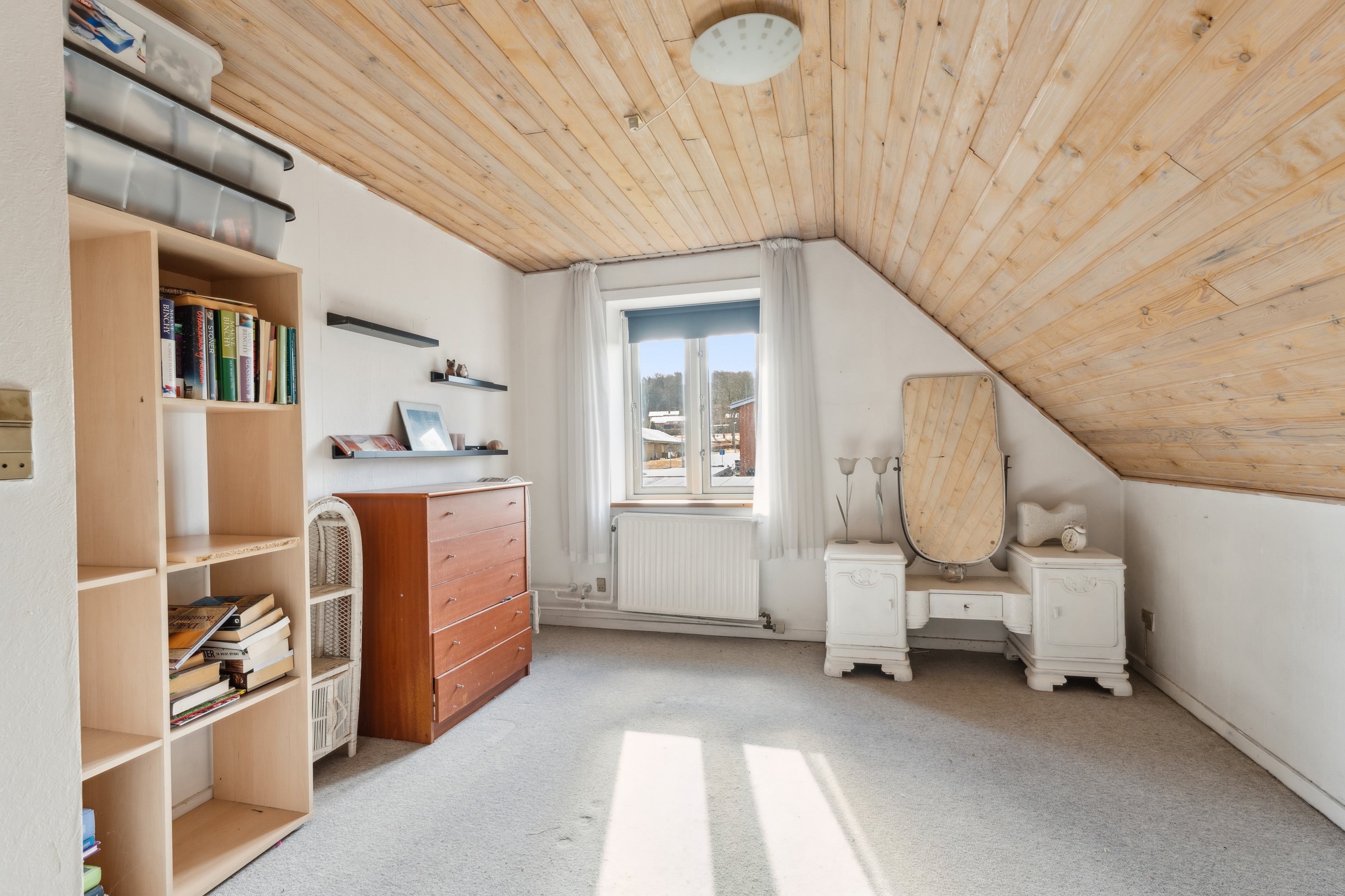 Fremhævet værelse billede i fuldskærmstilstand. Billede af Solsortevej 12, 8860 Ulstrup