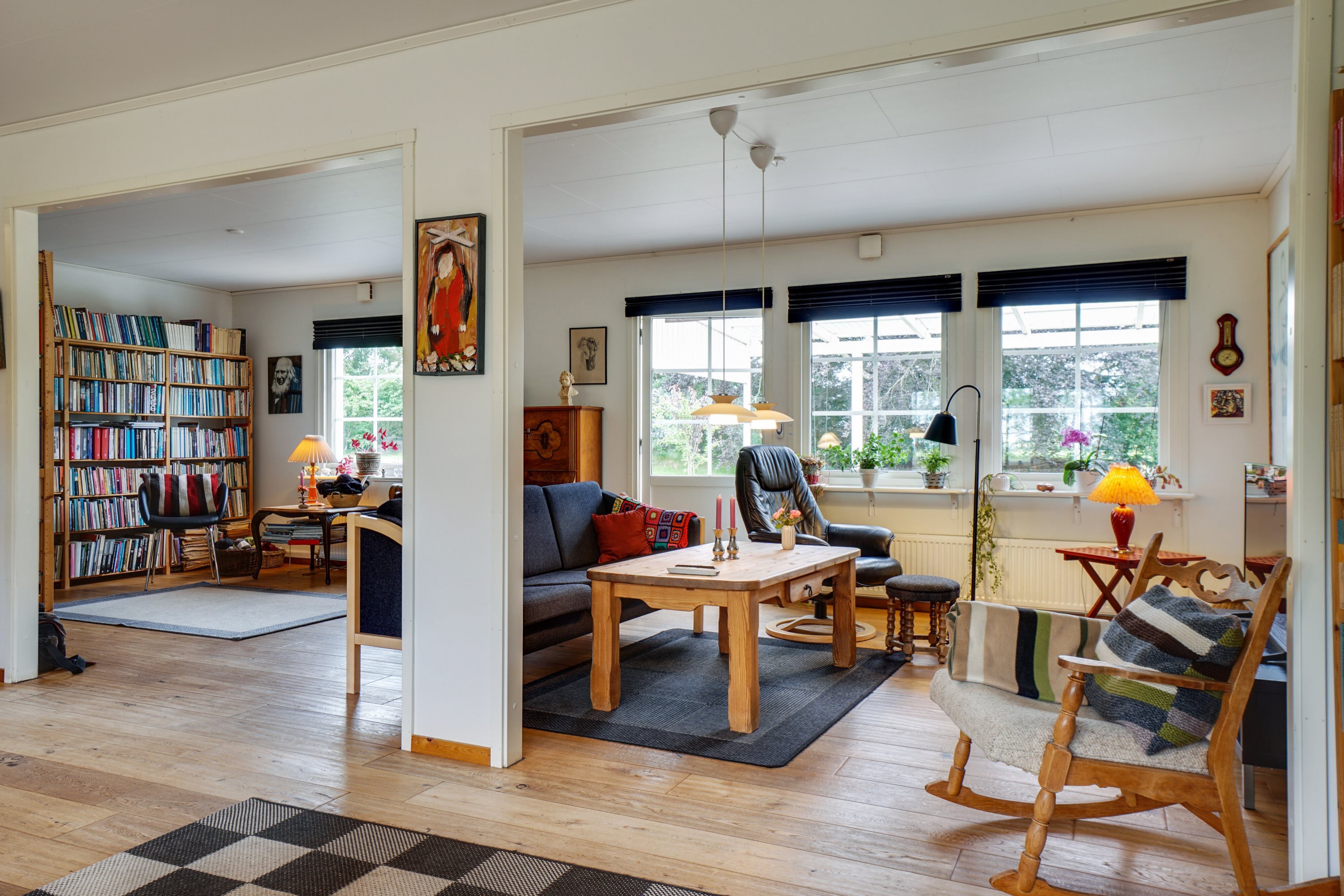 Fremhævet stue billede i fuldskærmstilstand. Billede af Kirkevej 34, 7741 Frøstrup