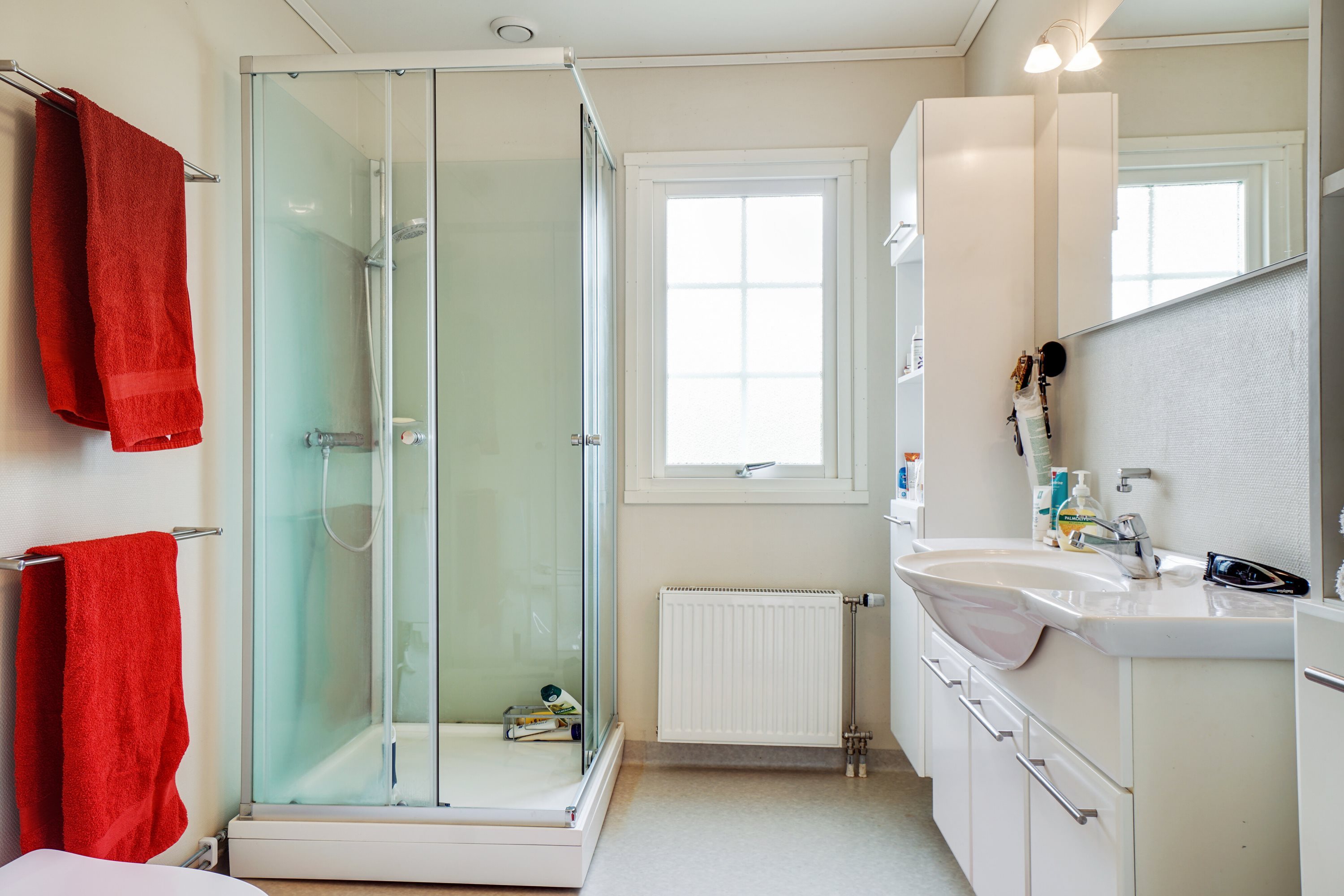 Fremhævet badeværelse billede i fuldskærmstilstand. Billede af Kirkevej 34, 7741 Frøstrup