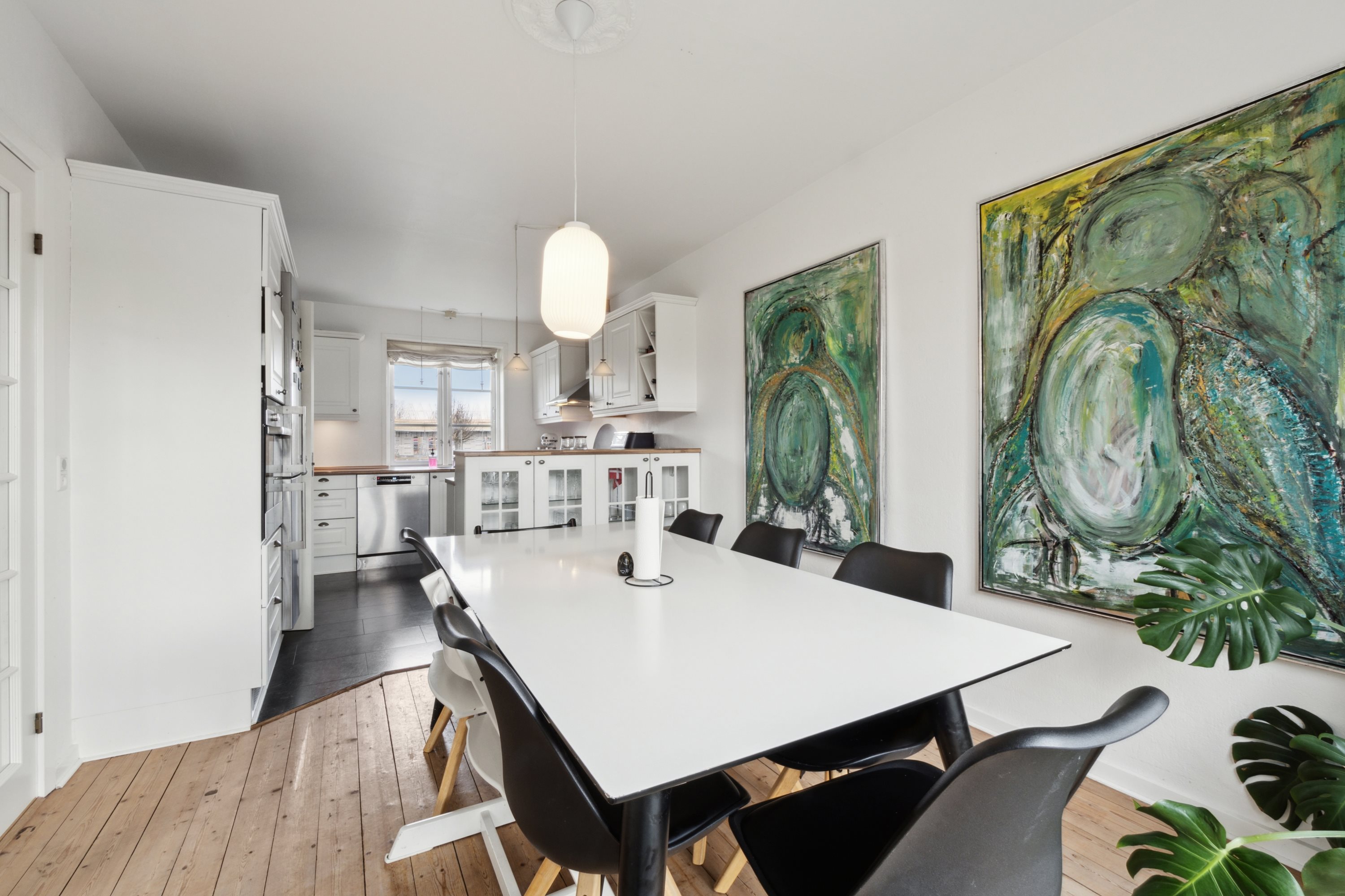 Fremhævet stue billede i fuldskærmstilstand. Billede af Kildedalsvej 4, 8832 Skals