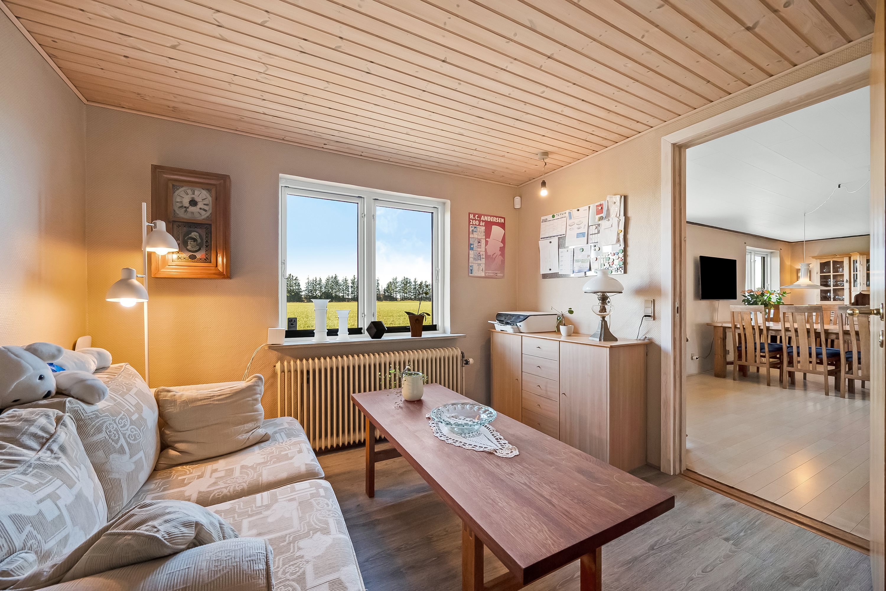 Fremhævet stue billede i fuldskærmstilstand. Billede af Skærbækvej 15, Vium Øst, 6920 Videbæk