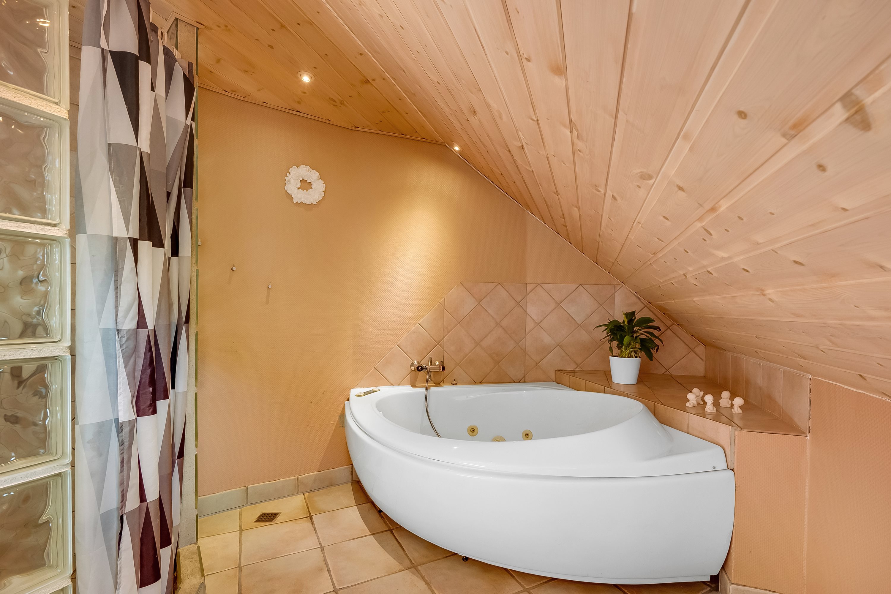 Fremhævet badeværelse billede i fuldskærmstilstand. Billede af Skærbækvej 15, Vium Øst, 6920 Videbæk