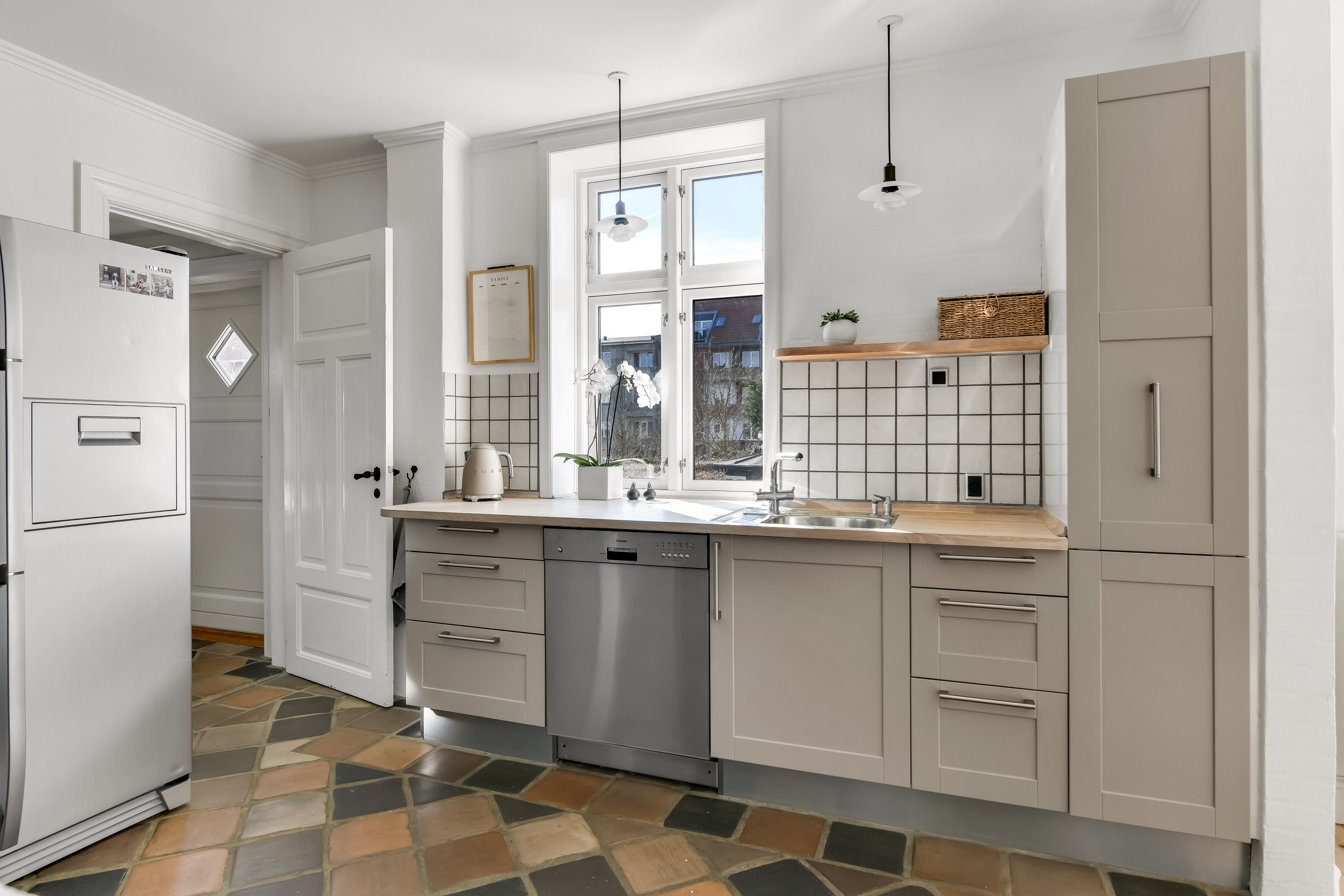 Fremhævet køkken billede i fuldskærmstilstand. Billede af Rolfsgade 152, 6700 Esbjerg