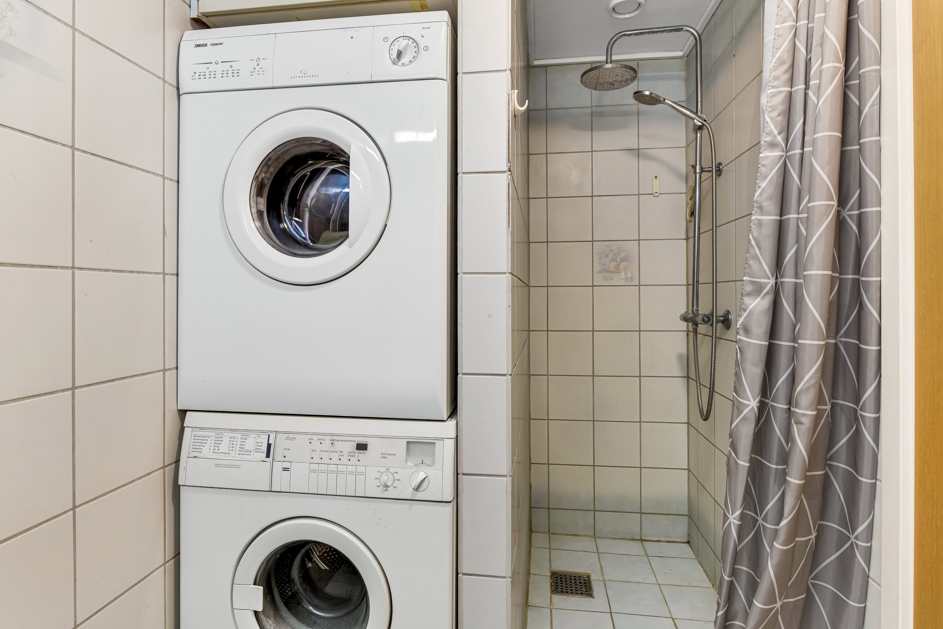 Fremhævet badeværelse billede i fuldskærmstilstand. Billede af Fynsgade 21, 1., 6700 Esbjerg