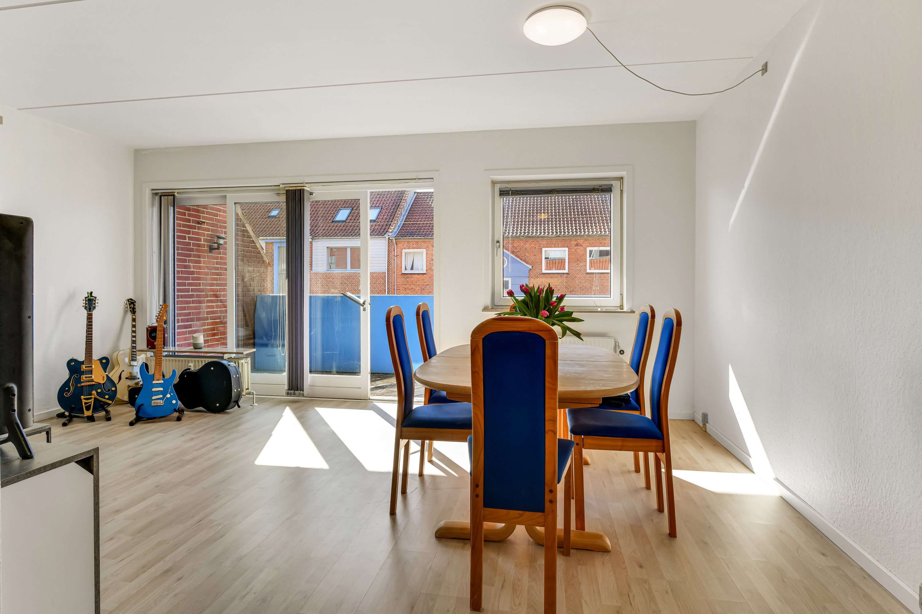 Fremhævet stue billede i fuldskærmstilstand. Billede af Fynsgade 21, 1., 6700 Esbjerg