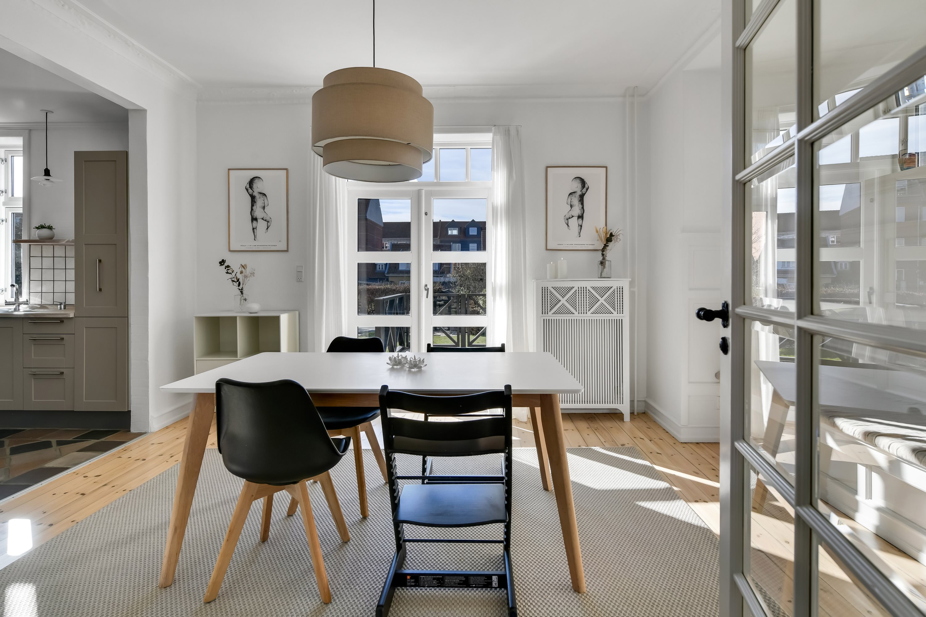 Miniaturebillede 2: stue. Billede af Rolfsgade 152, 6700 Esbjerg