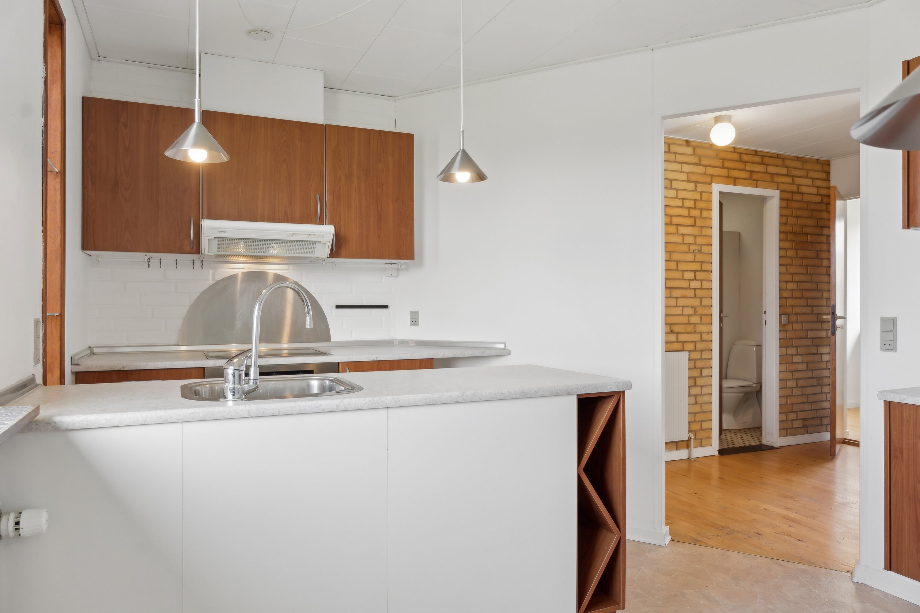 Fremhævet køkken billede i fuldskærmstilstand. Billede af Tannisbugtvej 70, Tversted, 9881 Bindslev