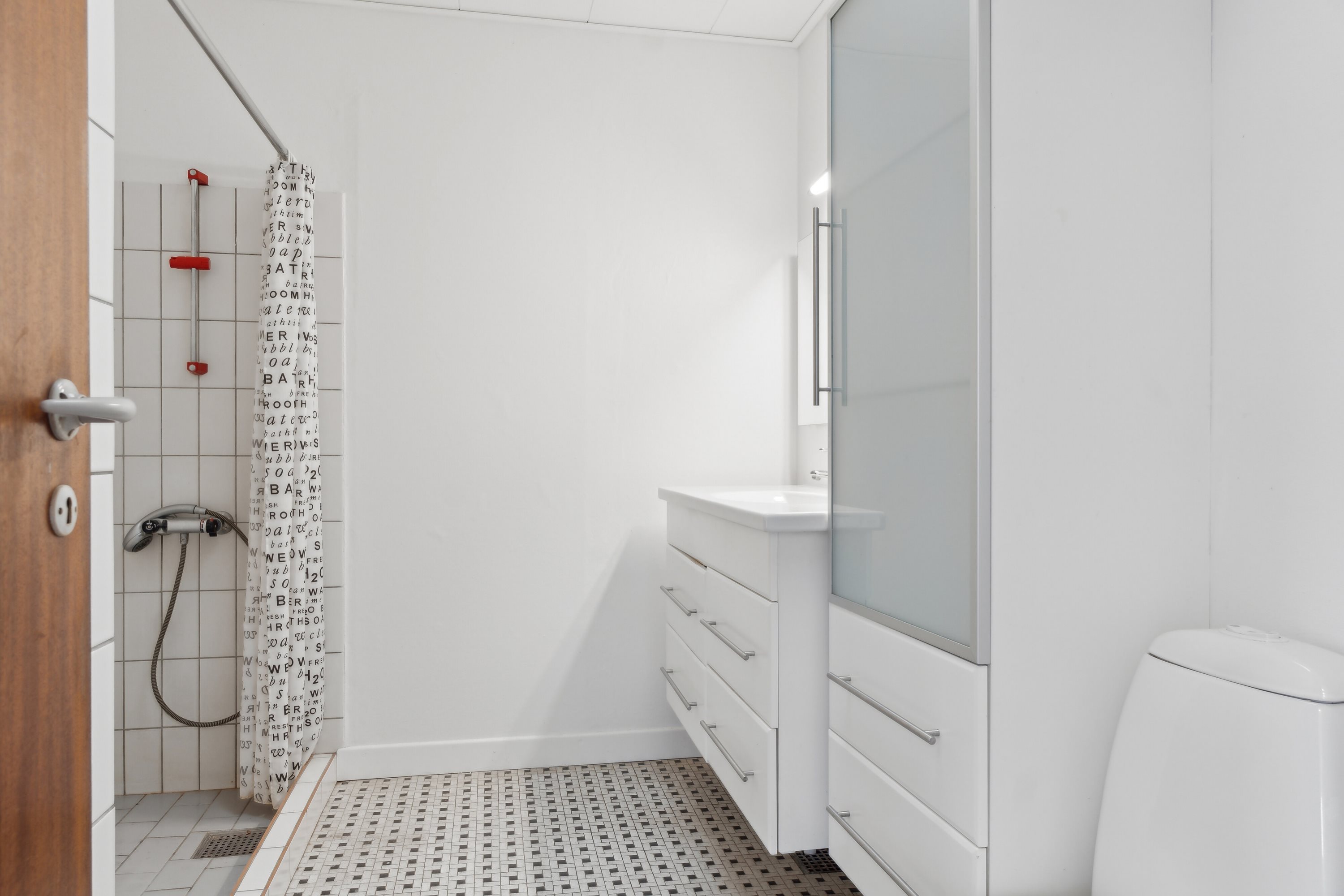 Fremhævet badeværelse billede i fuldskærmstilstand. Billede af Tannisbugtvej 70, Tversted, 9881 Bindslev