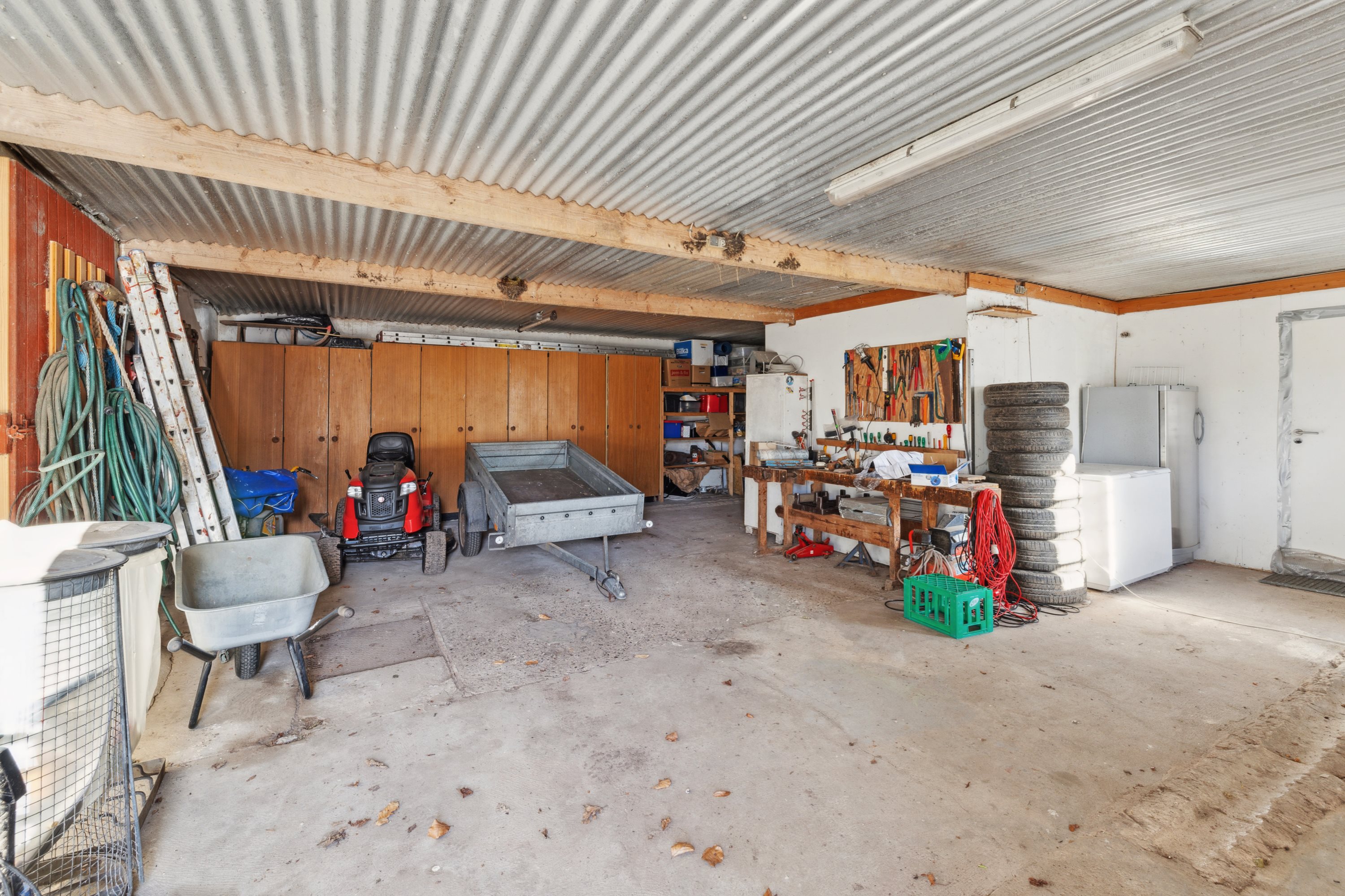 Fremhævet garage billede i fuldskærmstilstand. Billede af Tastumvej 20, Troelstrup, 7850 Stoholm Jyll