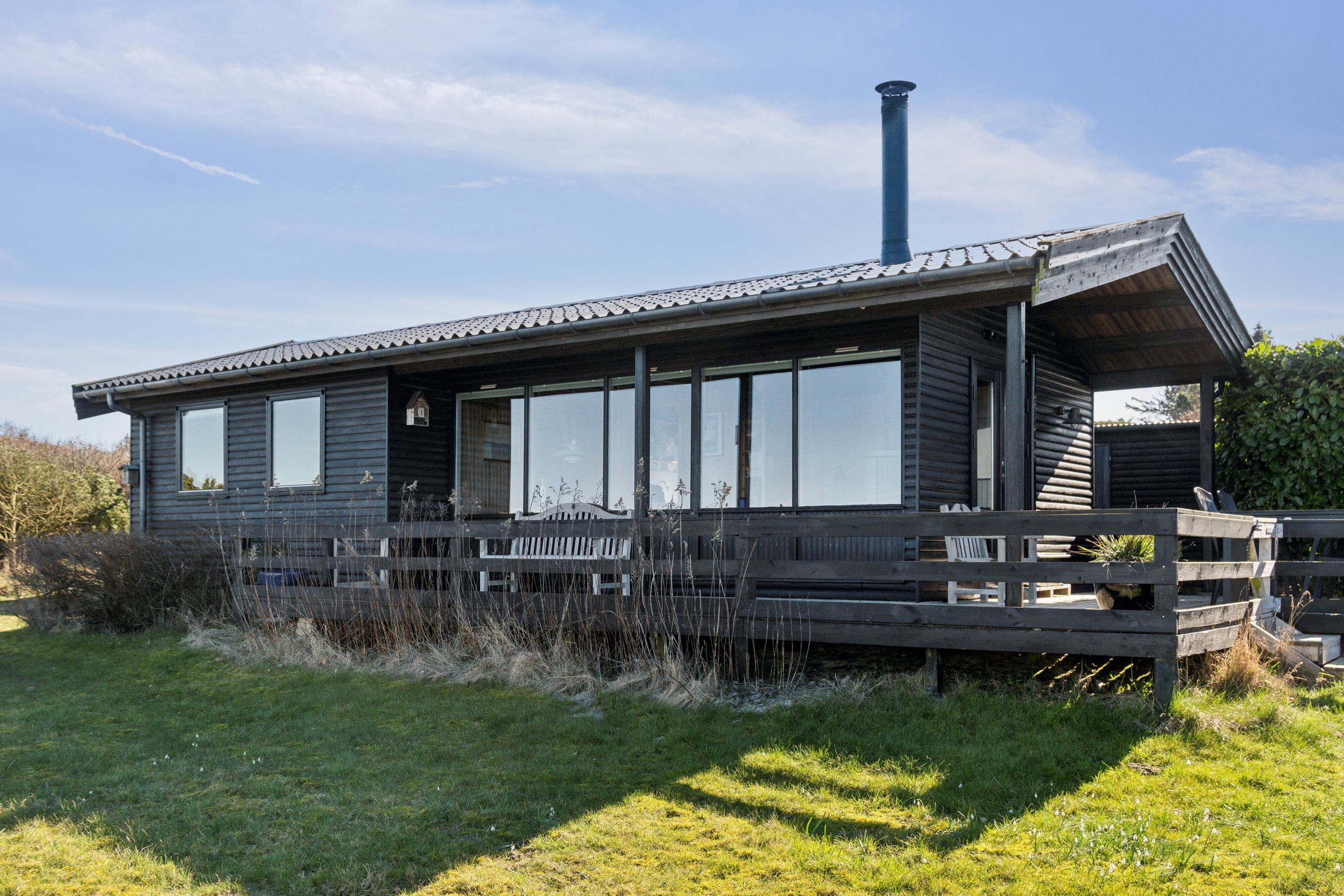 Fremhævet set fra haven billede i fuldskærmstilstand. Billede af Mimershøj 2, Veddinge, 4540 Fårevejle