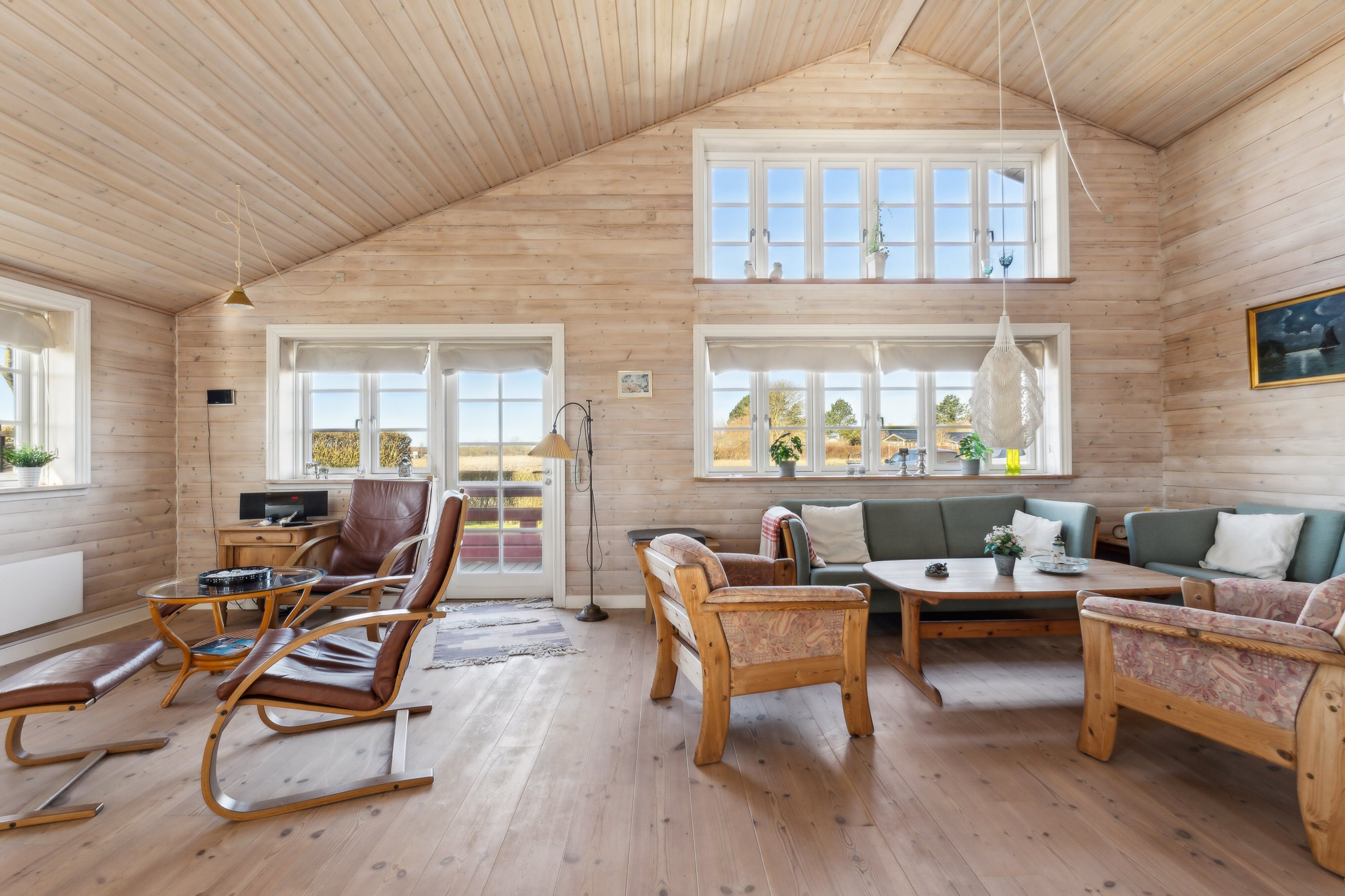 Fremhævet stue billede i fuldskærmstilstand. Billede af Præstegyden 1, Kristiansminde, 5450 Otterup