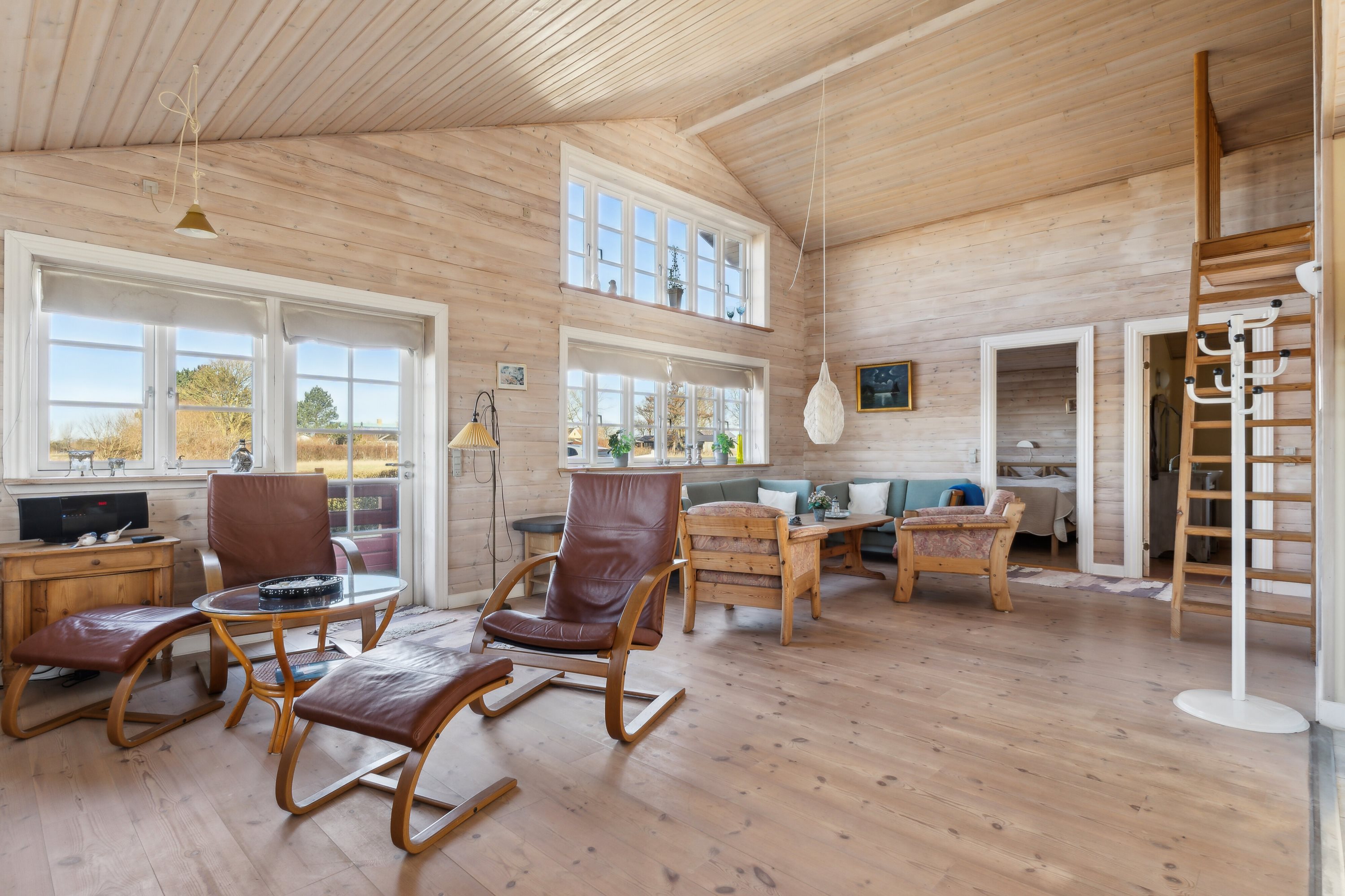 Fremhævet stue billede i fuldskærmstilstand. Billede af Præstegyden 1, Kristiansminde, 5450 Otterup