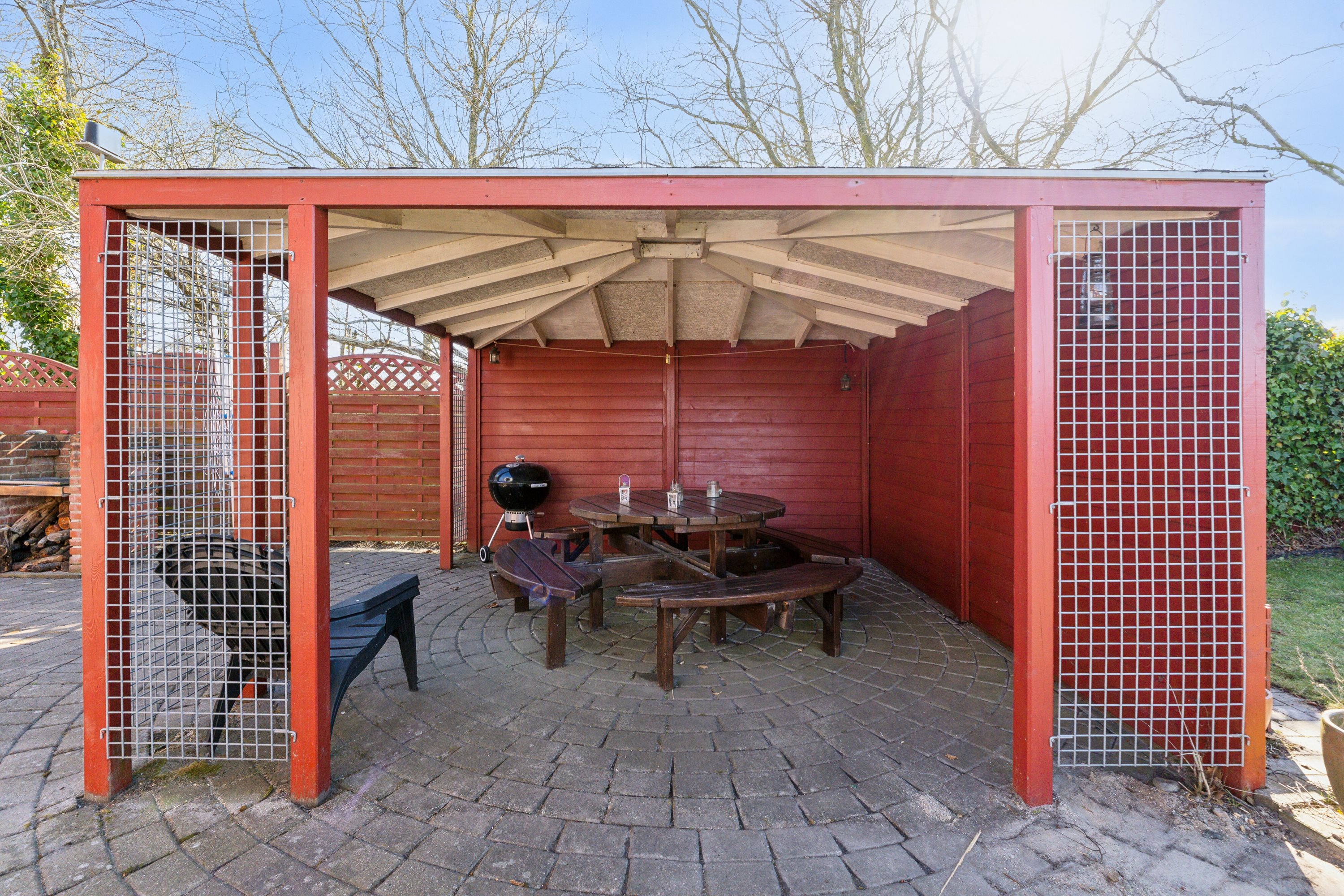 Fremhævet terrasse billede i fuldskærmstilstand. Billede af Præstegyden 1, Kristiansminde, 5450 Otterup