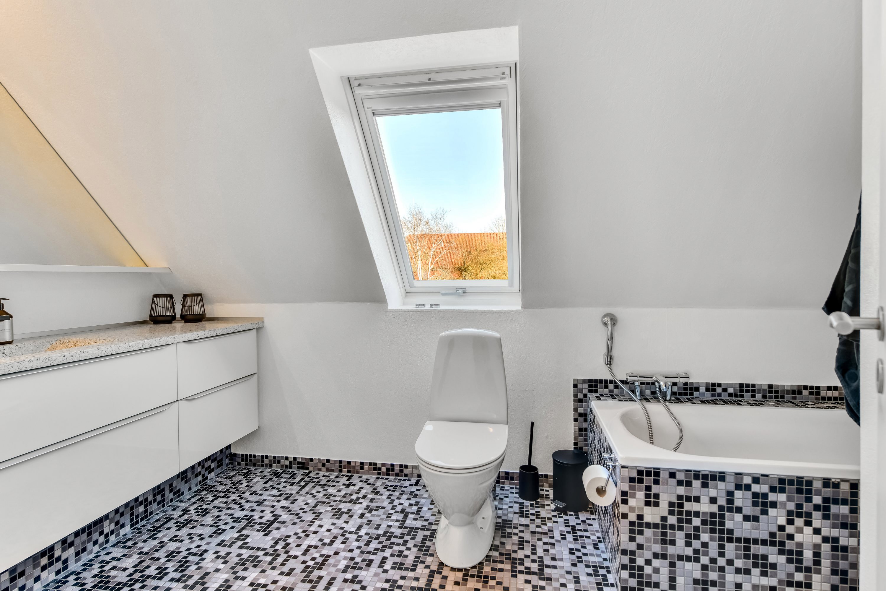 Fremhævet  billede i fuldskærmstilstand. Billede af Hjerting Strandvej 62, Hjerting, 6710 Esbjerg V