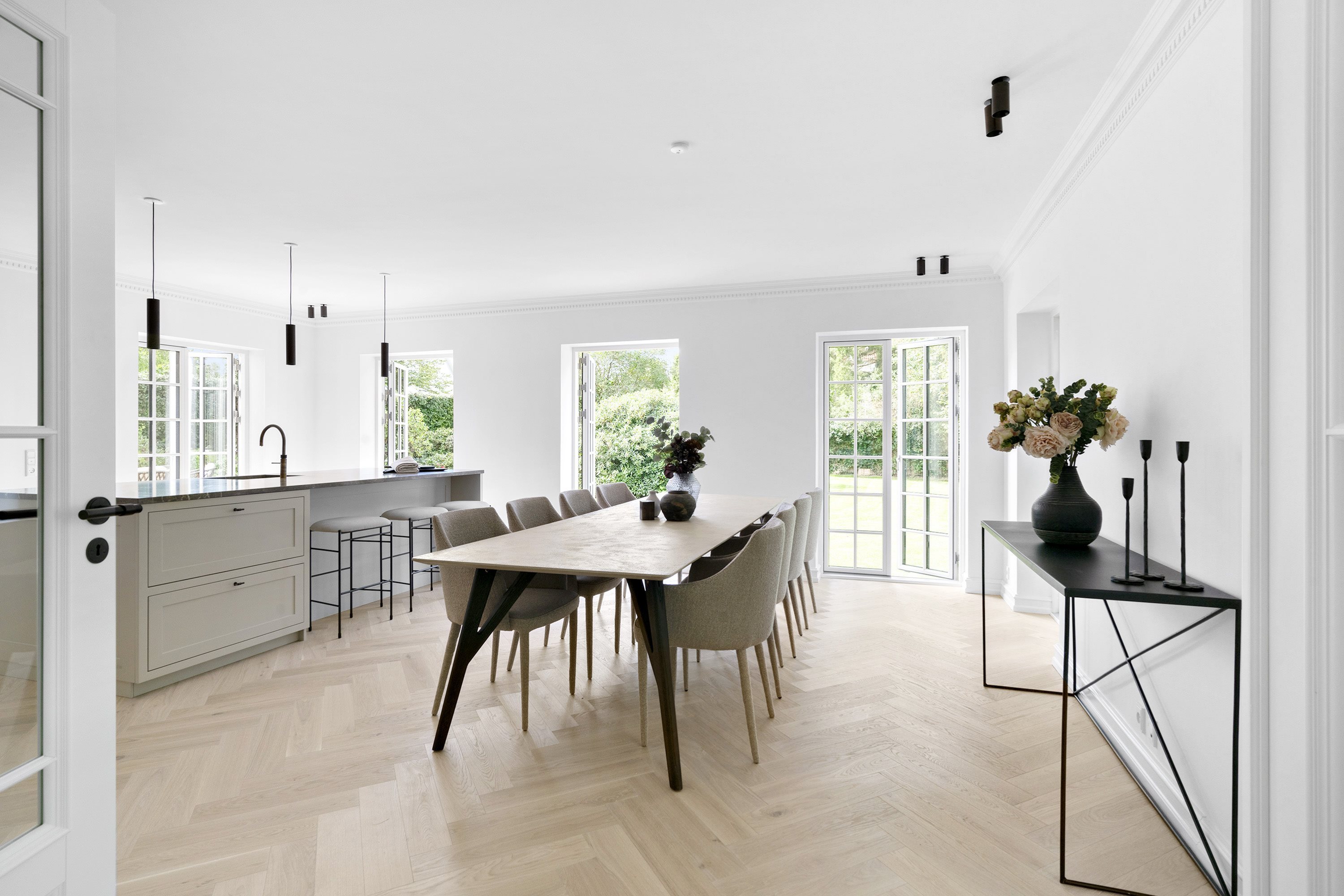 Fremhævet  billede i fuldskærmstilstand. Billede af Hjortevangen 4, 2920 Charlottenlund