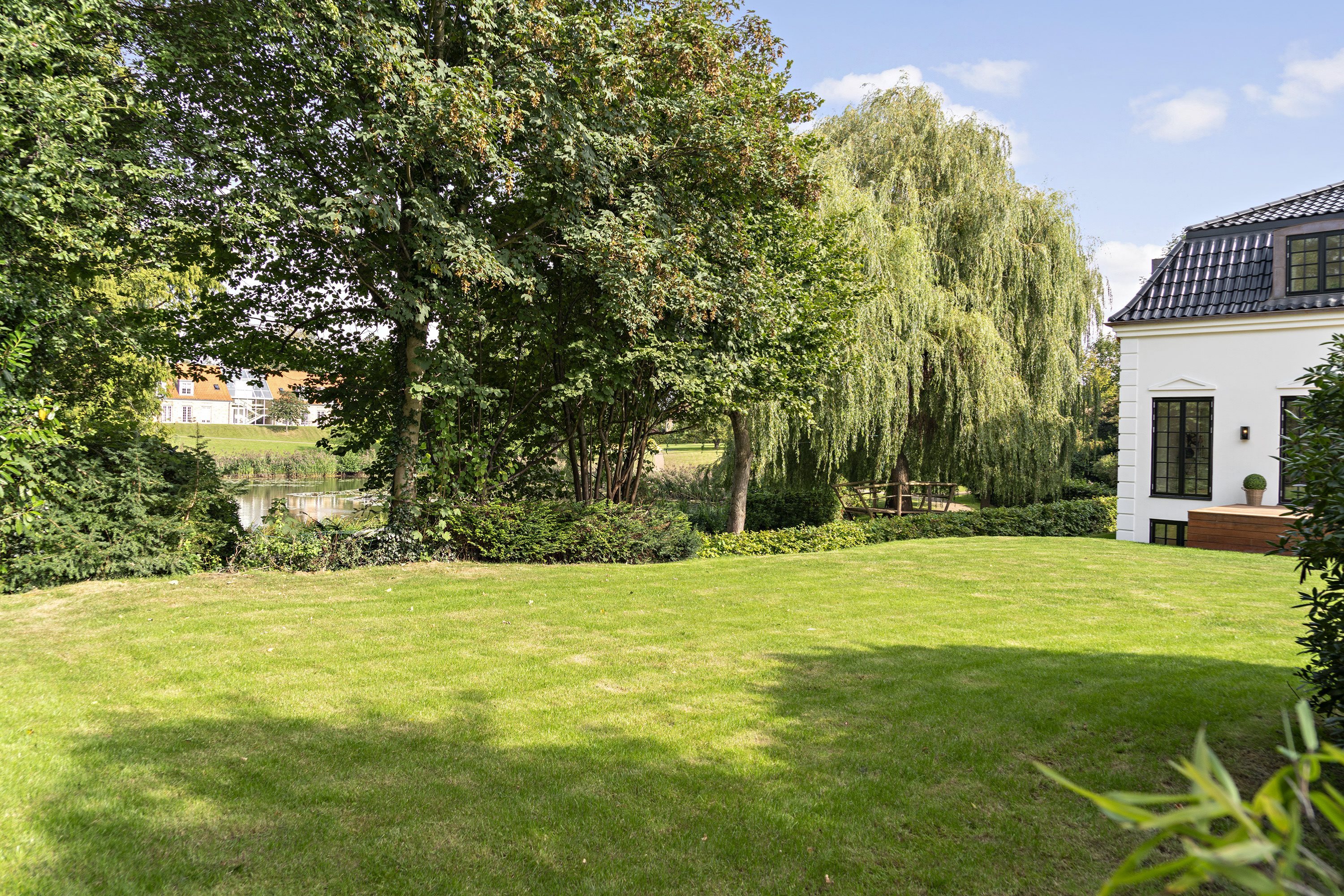 Fremhævet  billede i fuldskærmstilstand. Billede af Hjortevangen 4, 2920 Charlottenlund