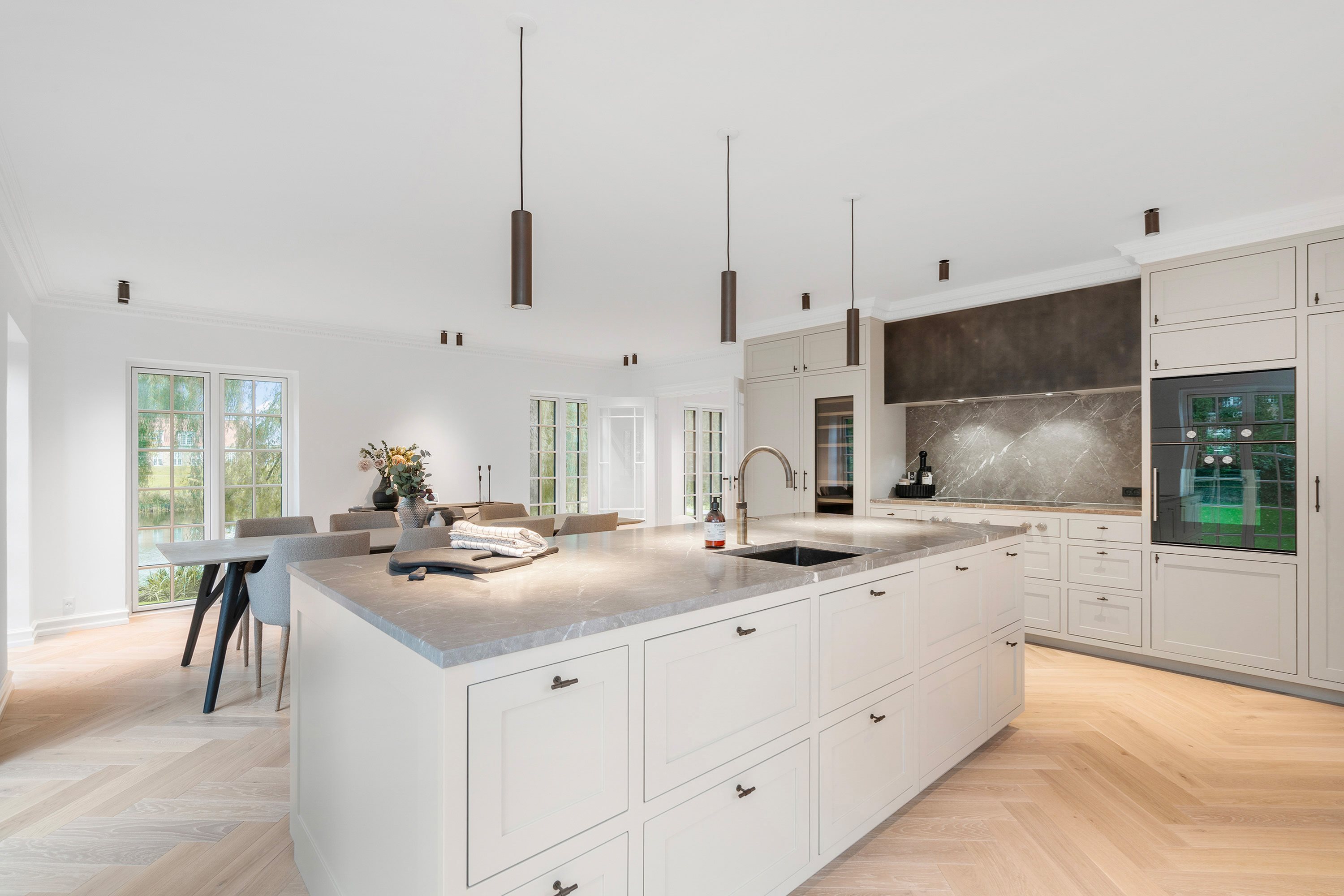 Fremhævet  billede i fuldskærmstilstand. Billede af Hjortevangen 4, 2920 Charlottenlund