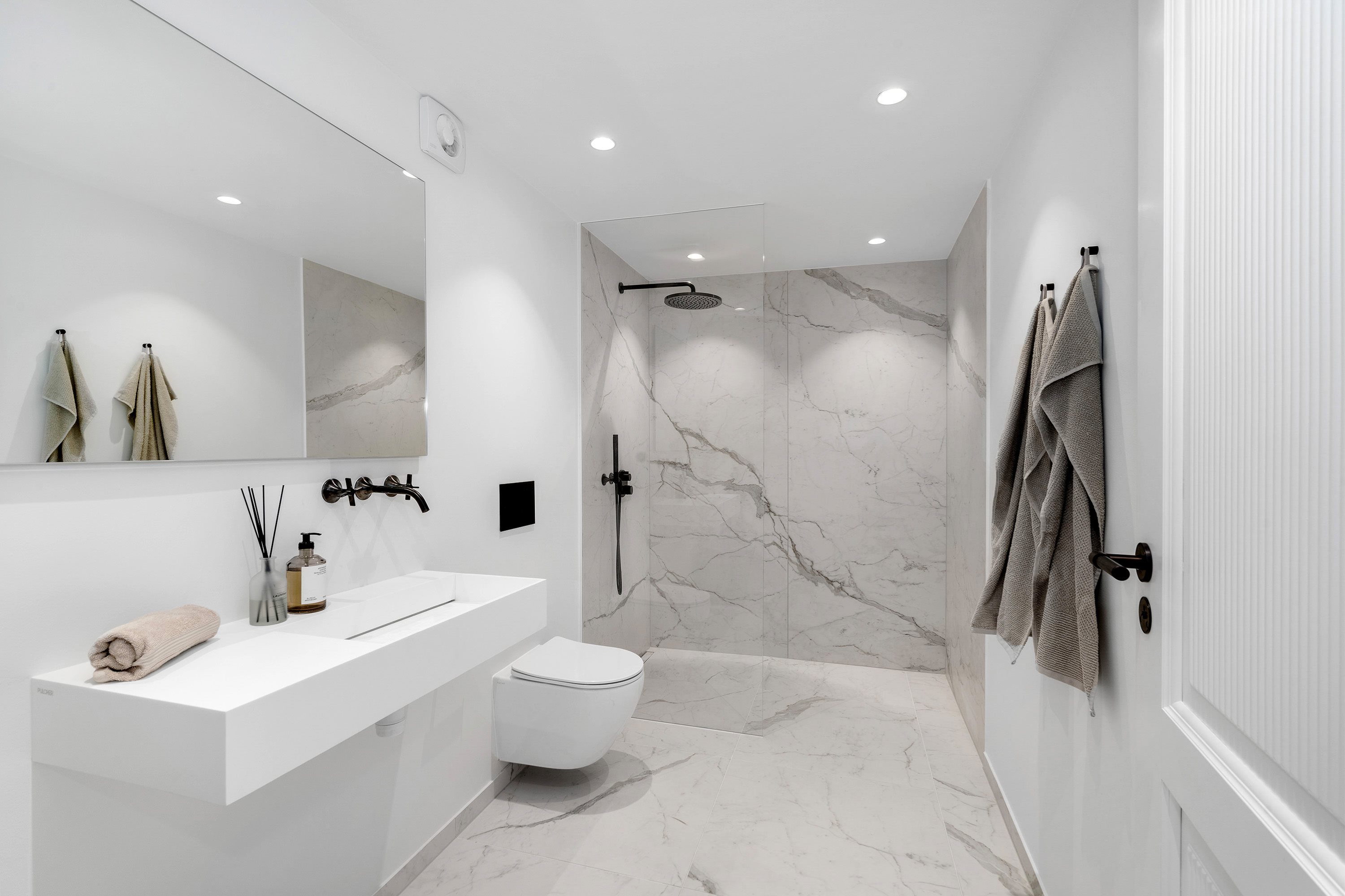 Fremhævet  billede i fuldskærmstilstand. Billede af Hjortevangen 4, 2920 Charlottenlund