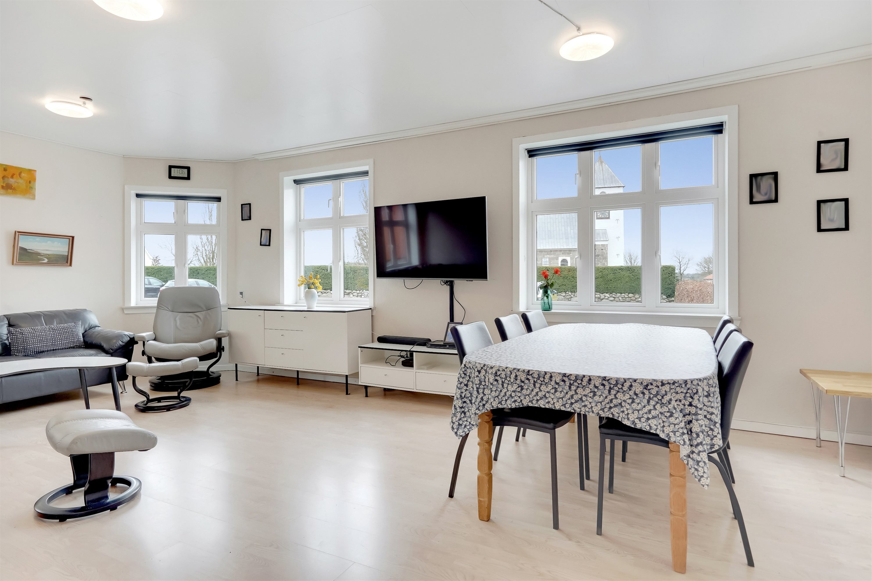 Fremhævet stue i stueplan billede i fuldskærmstilstand. Billede af Hornelund 3, Horne, 6800 Varde