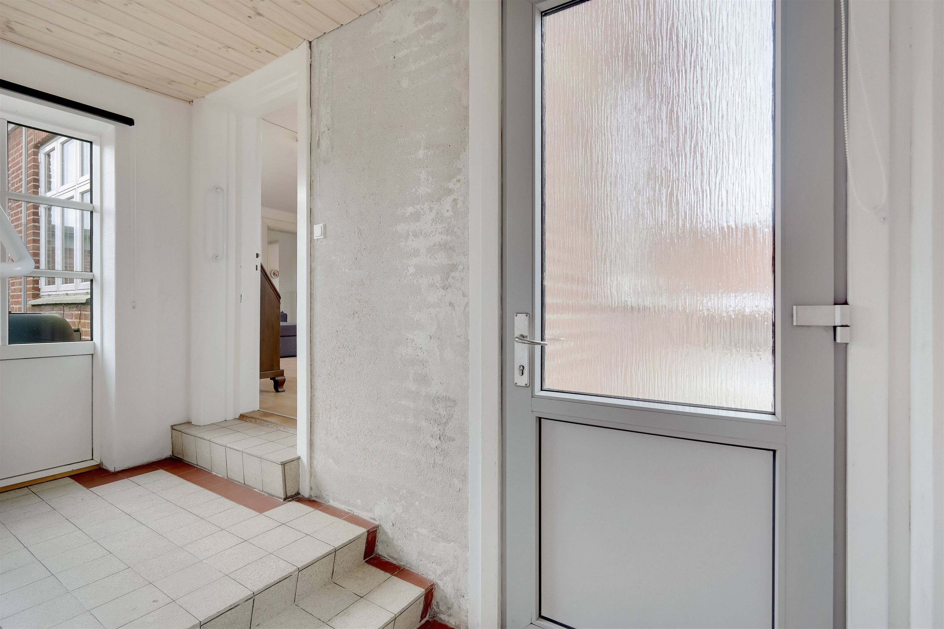 Fremhævet entré fra vejen billede i fuldskærmstilstand. Billede af Hornelund 3, Horne, 6800 Varde