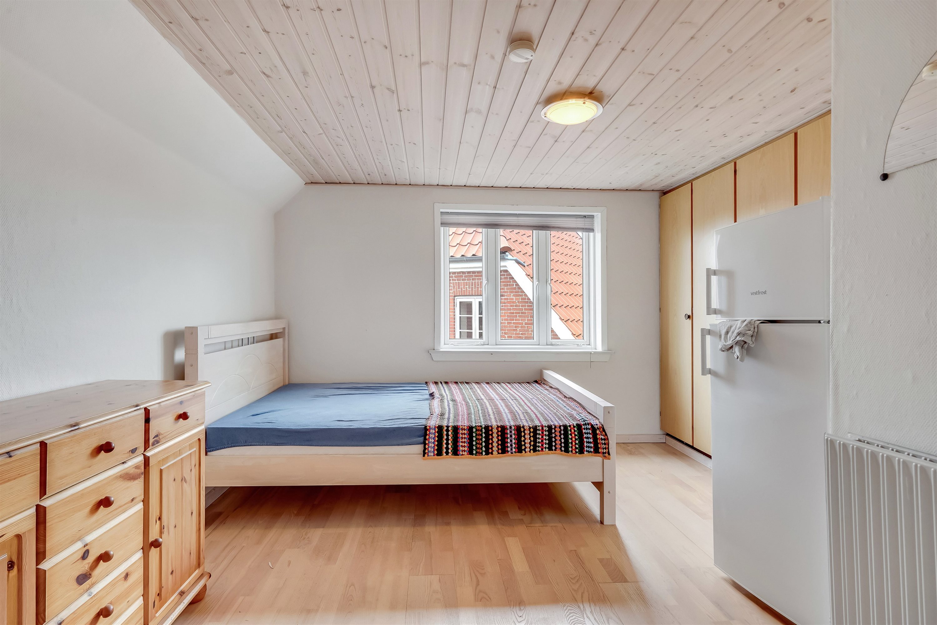 Fremhævet soveværelse 1.sal billede i fuldskærmstilstand. Billede af Hornelund 3, Horne, 6800 Varde