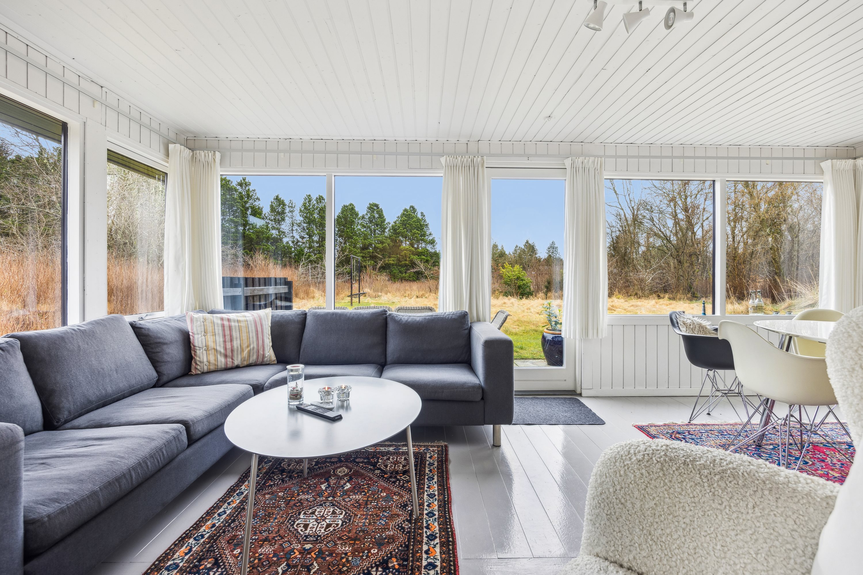 Fremhævet udestue billede i fuldskærmstilstand. Billede af Grævlingevej 6, Krogen, 9460 Brovst