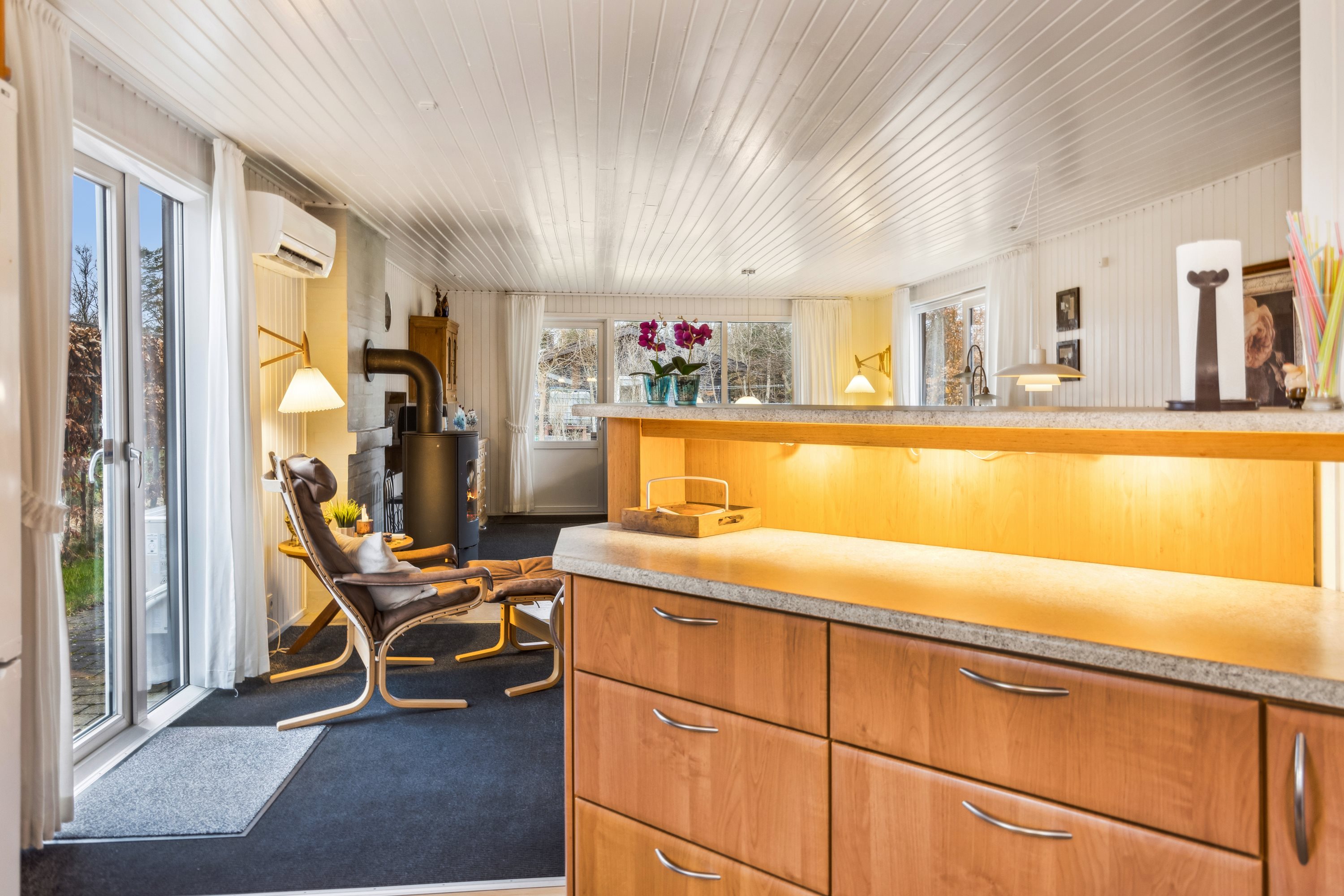 Fremhævet køkken billede i fuldskærmstilstand. Billede af Lille Strandgaard 30, 9370 Hals