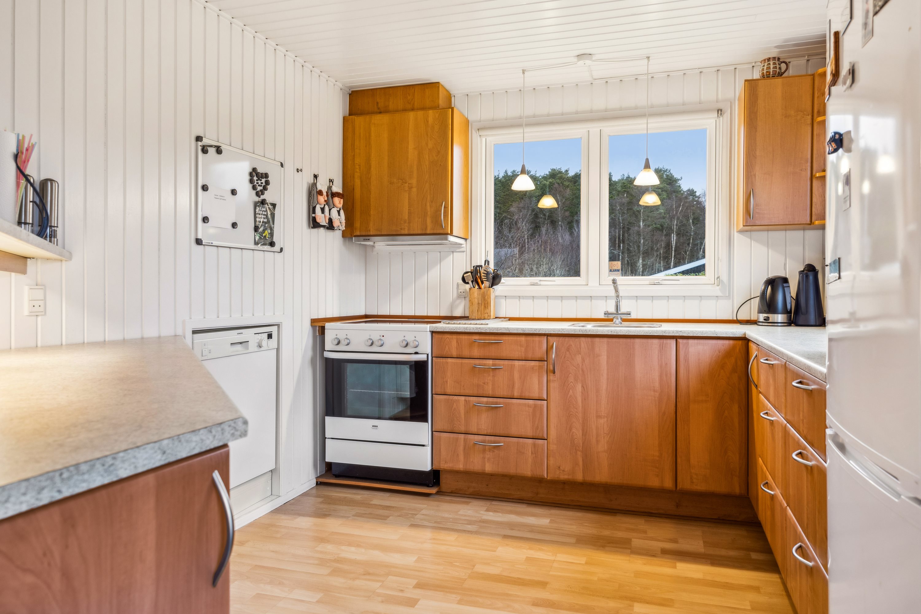 Fremhævet køkken billede i fuldskærmstilstand. Billede af Lille Strandgaard 30, 9370 Hals