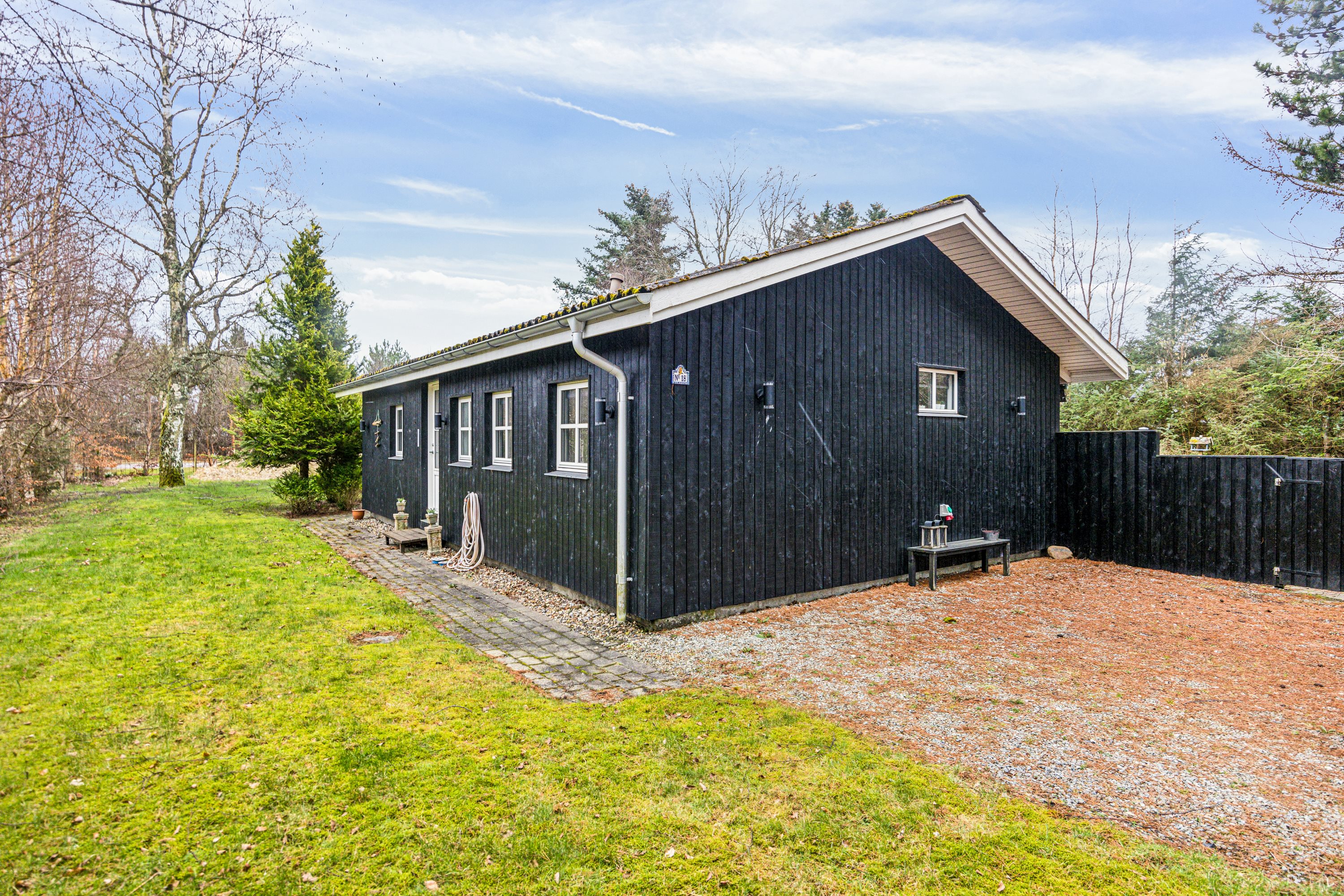 Fremhævet ejendom 1 billede i fuldskærmstilstand. Billede af Nordmarksvej 18, 9370 Hals