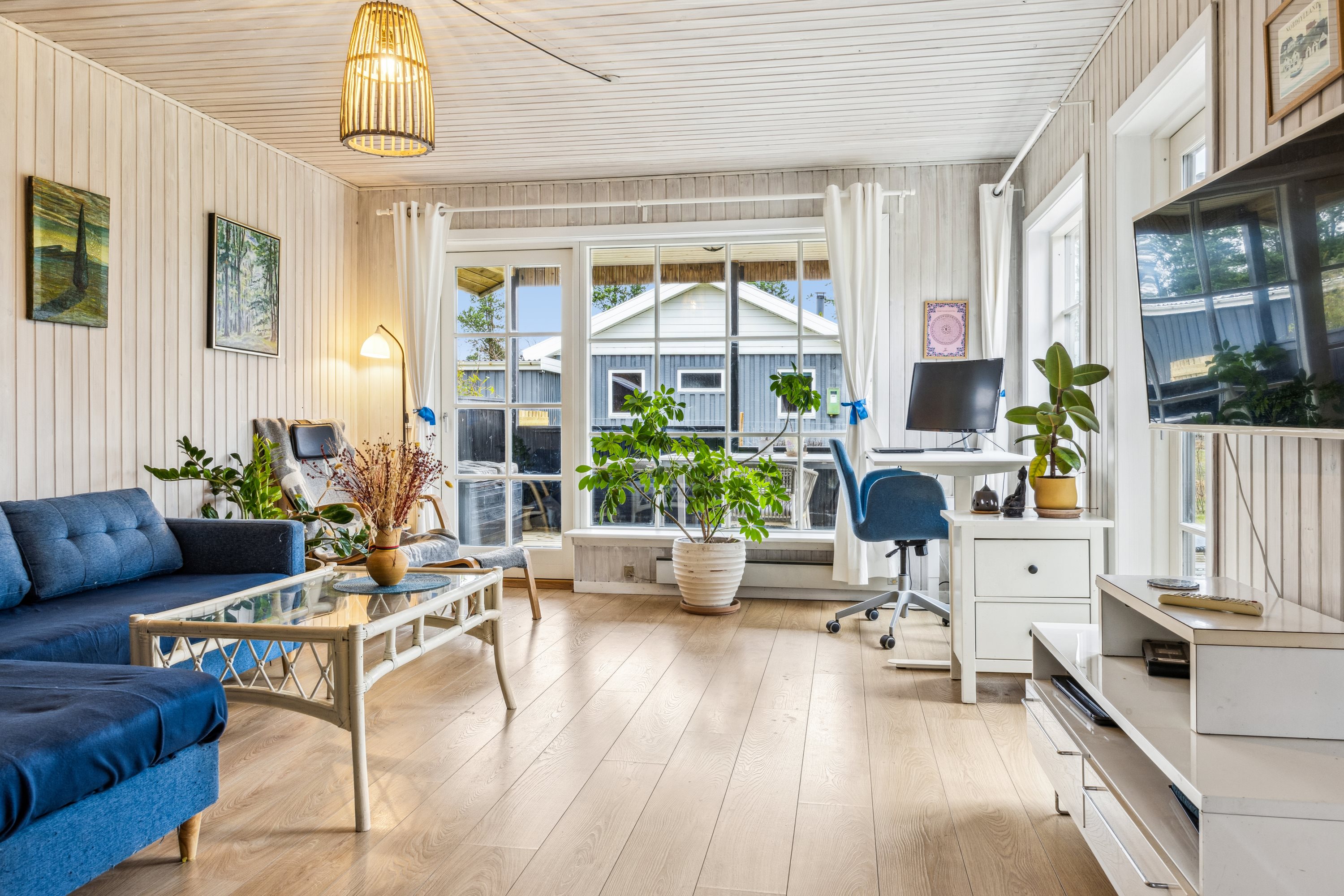 Fremhævet stue billede i fuldskærmstilstand. Billede af Grævlingevej 22, Krogen, 9460 Brovst